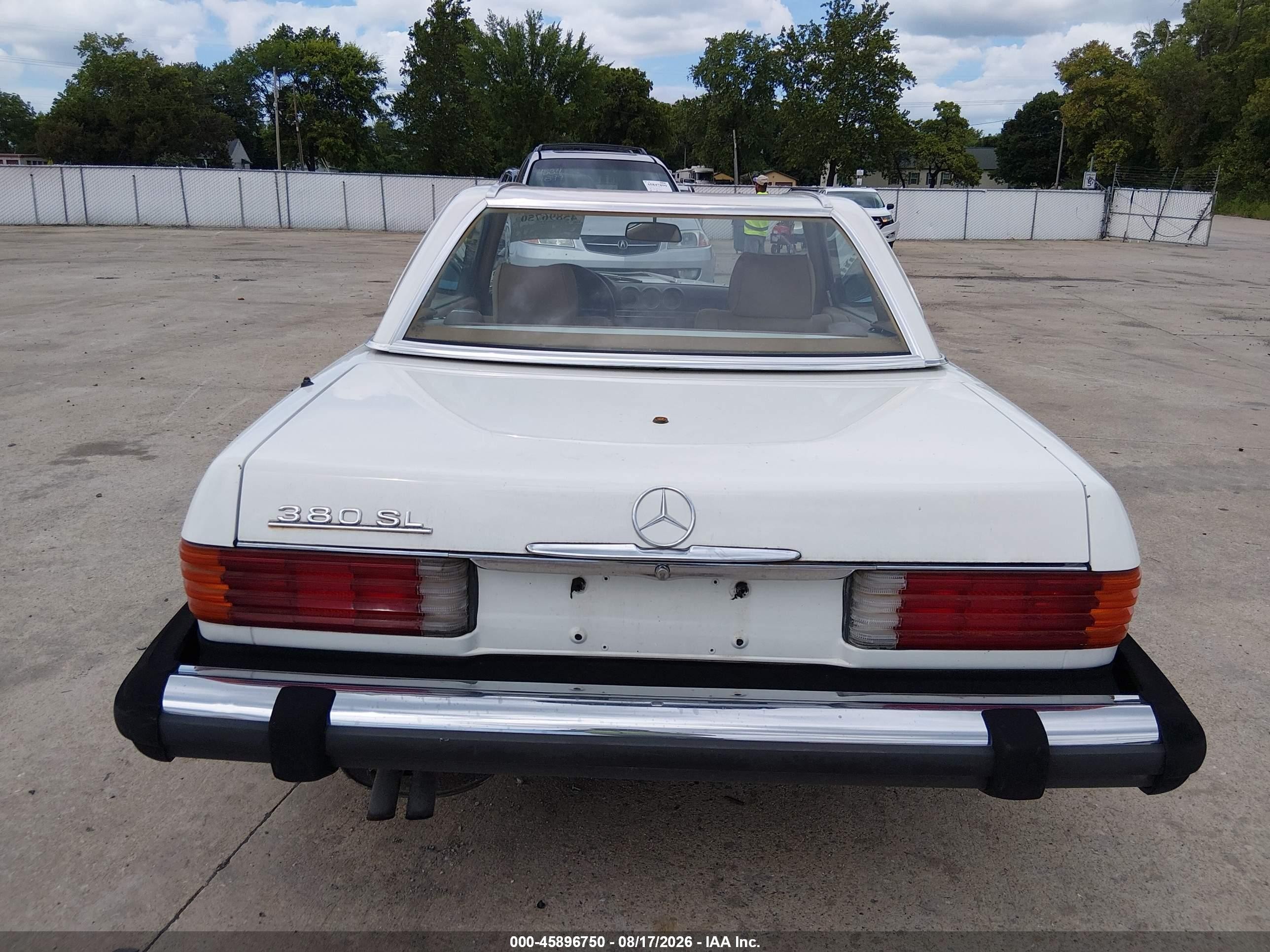 1983 Mercedes-benz 380 Sl White vin: WDBBA45A6DB020101