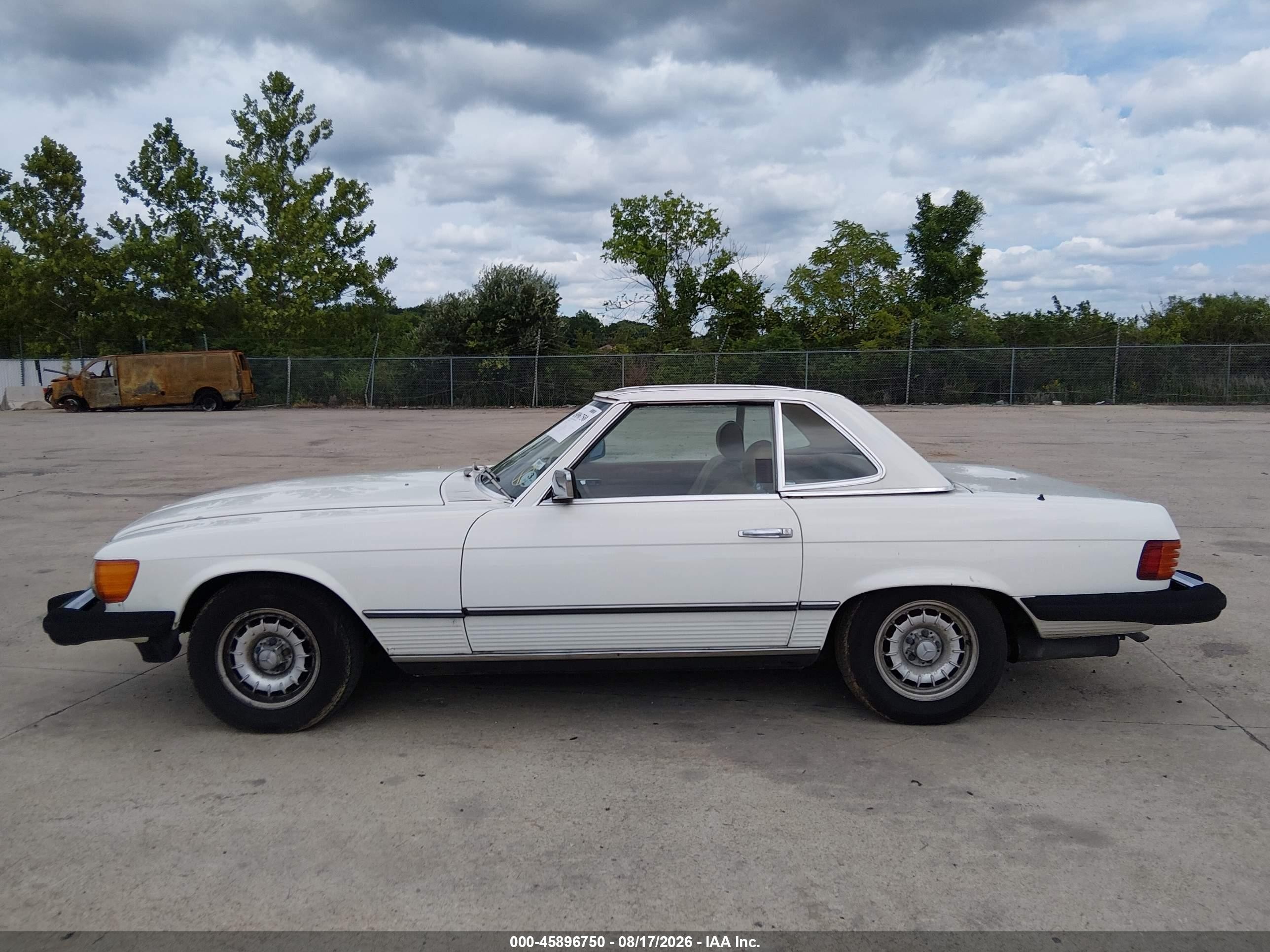 1983 Mercedes-benz 380 Sl White vin: WDBBA45A6DB020101