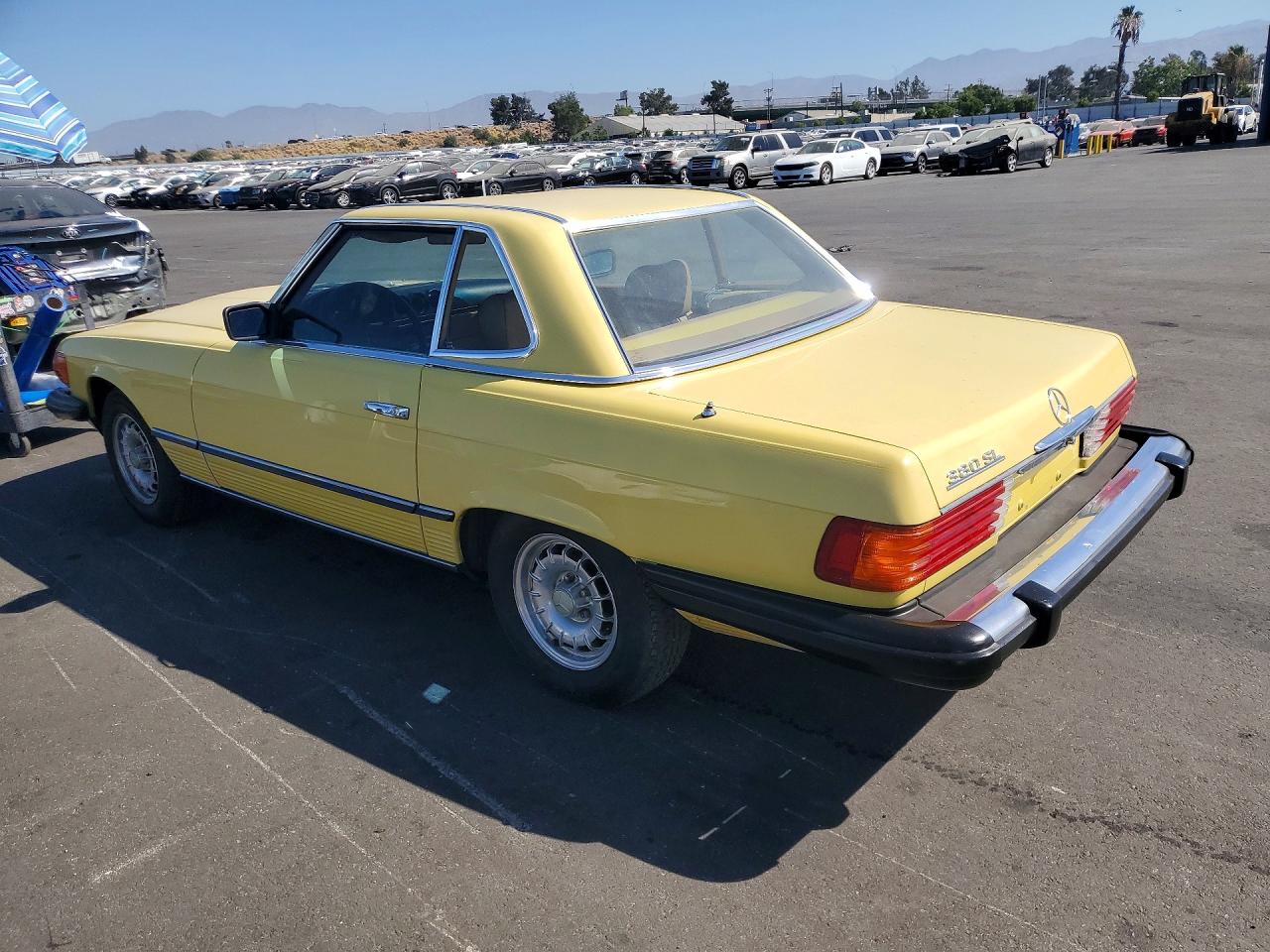 1981 Mercedes-benz 380 Sl Yellow vin: WDBBA45A9BB008828