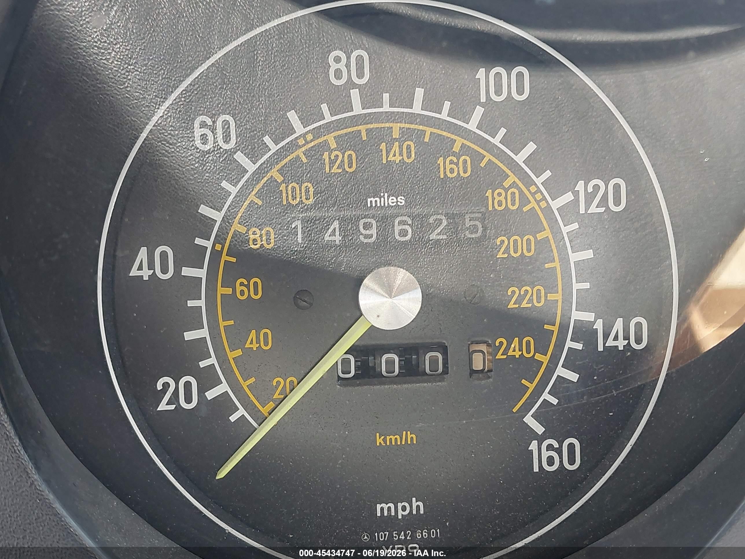 1983 Mercedes-benz 380 Sl White vin: WDBBA45A9DB024109