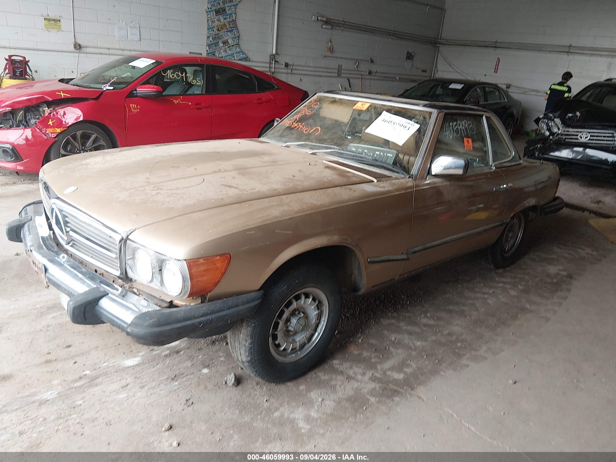 1983 Mercedes-benz 380 Sl Gold vin: WDBBA45A9DB025907