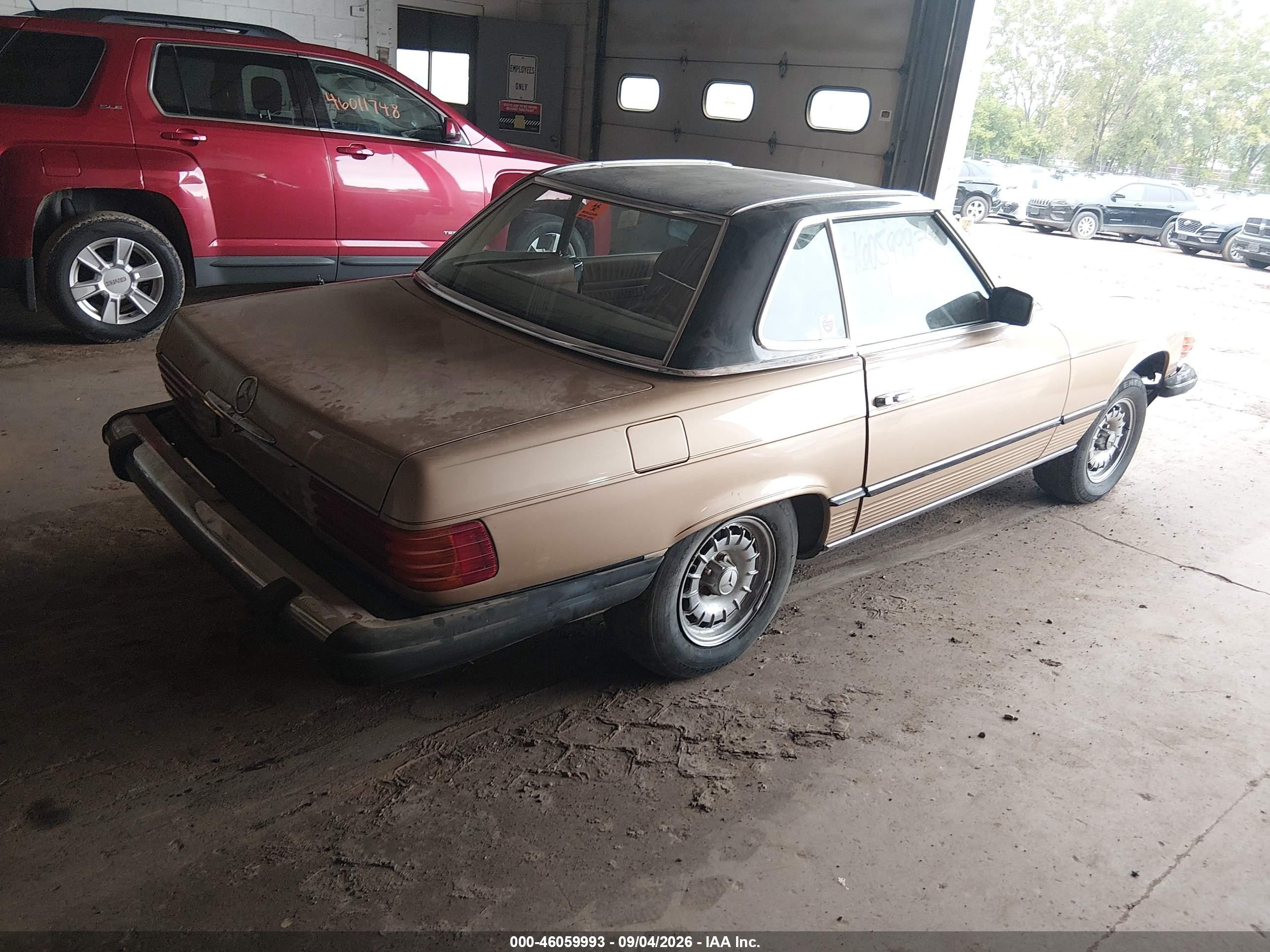 1983 Mercedes-benz 380 Sl Gold vin: WDBBA45A9DB025907
