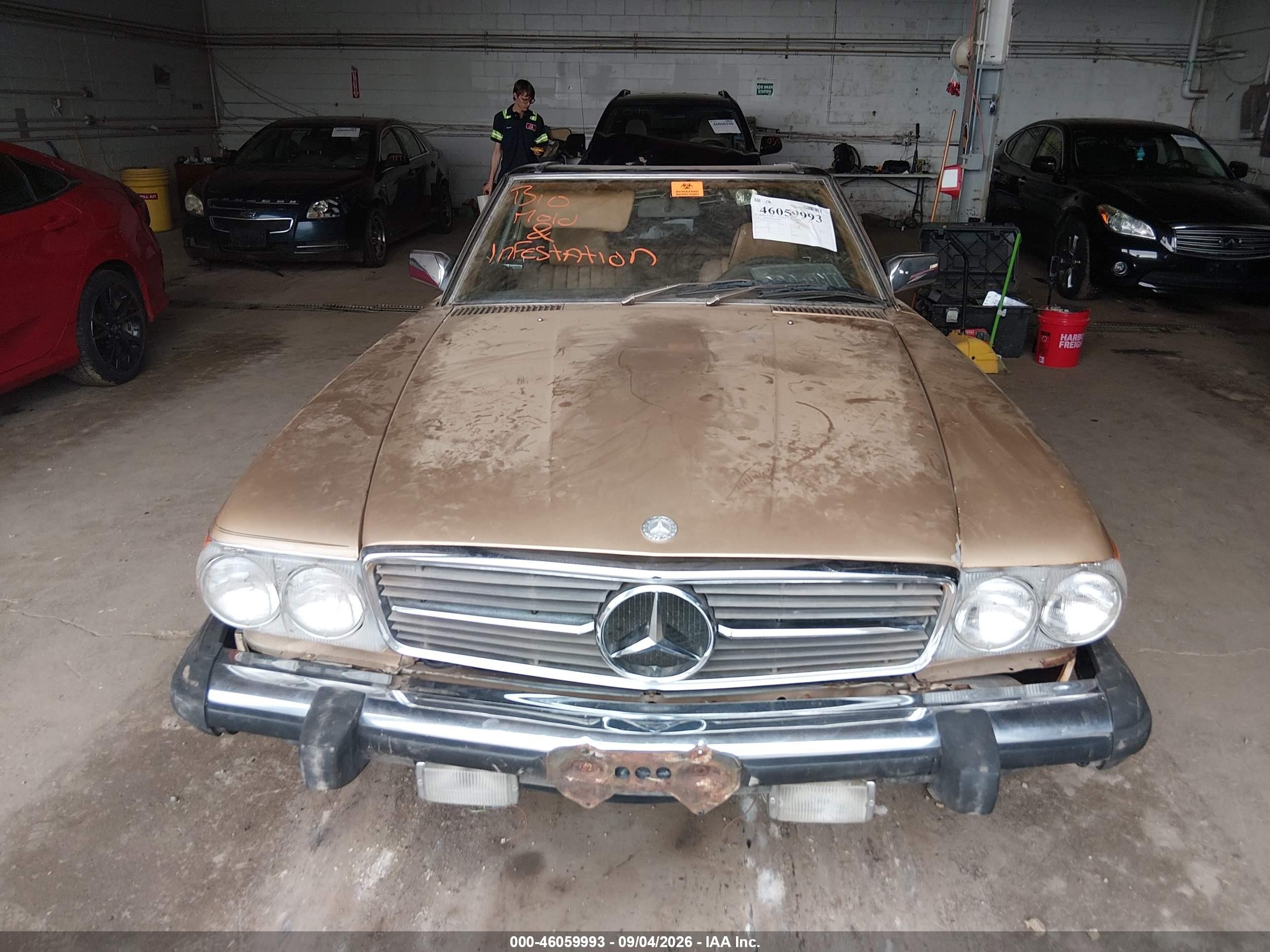1983 Mercedes-benz 380 Sl Gold vin: WDBBA45A9DB025907