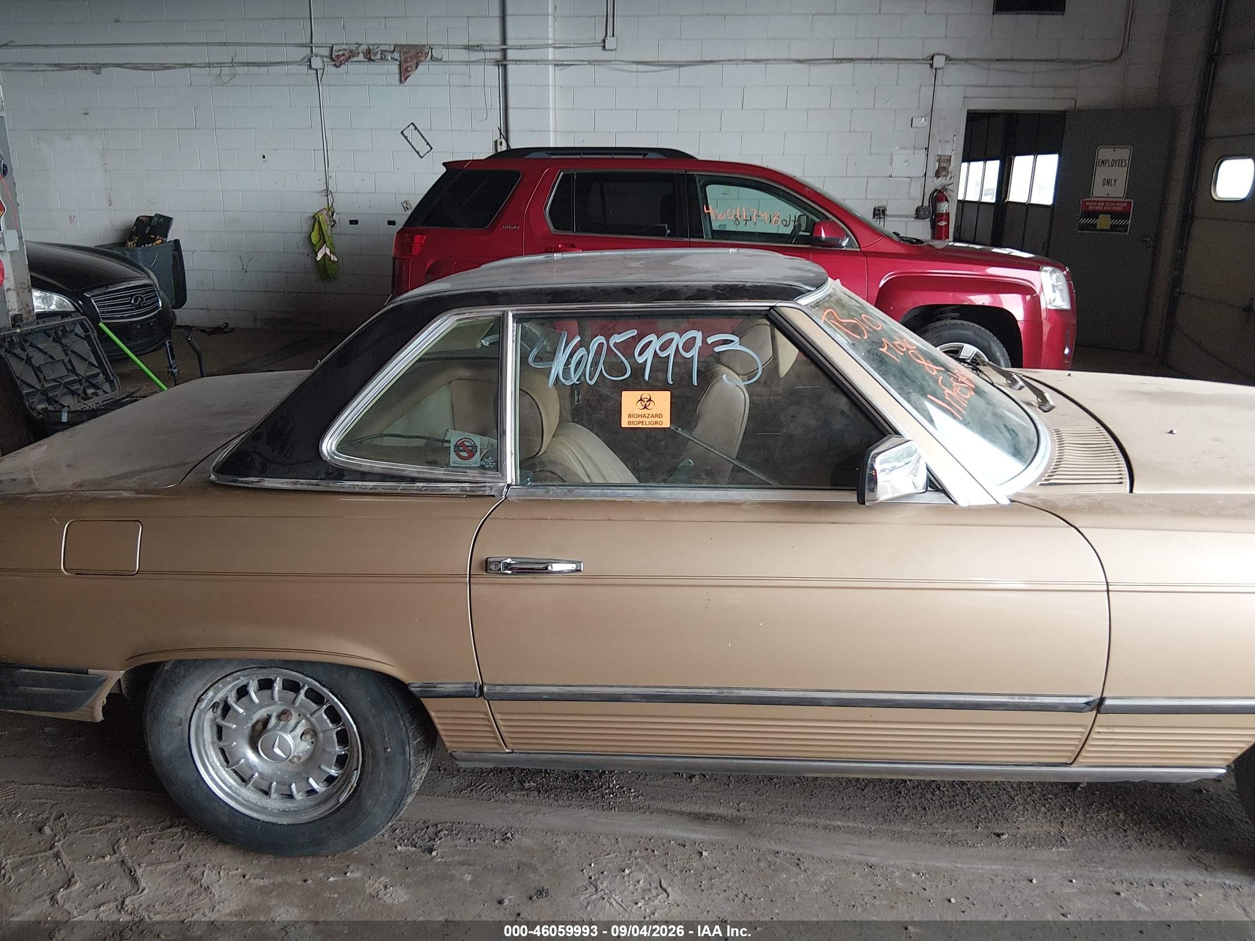 1983 Mercedes-benz 380 Sl Gold vin: WDBBA45A9DB025907