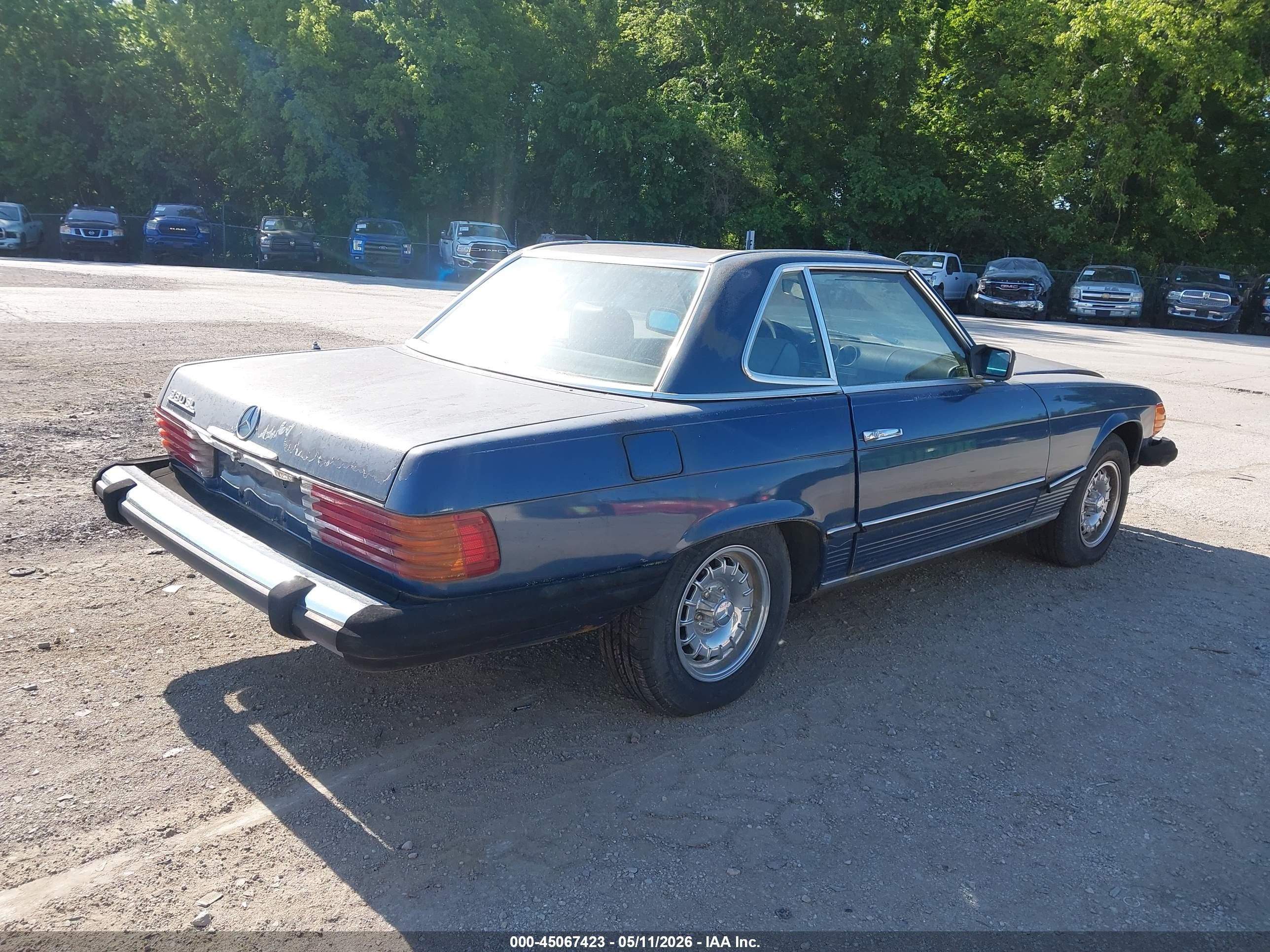 1981 Mercedes-benz 380 Sl Blue vin: WDBBA45AXBB003007