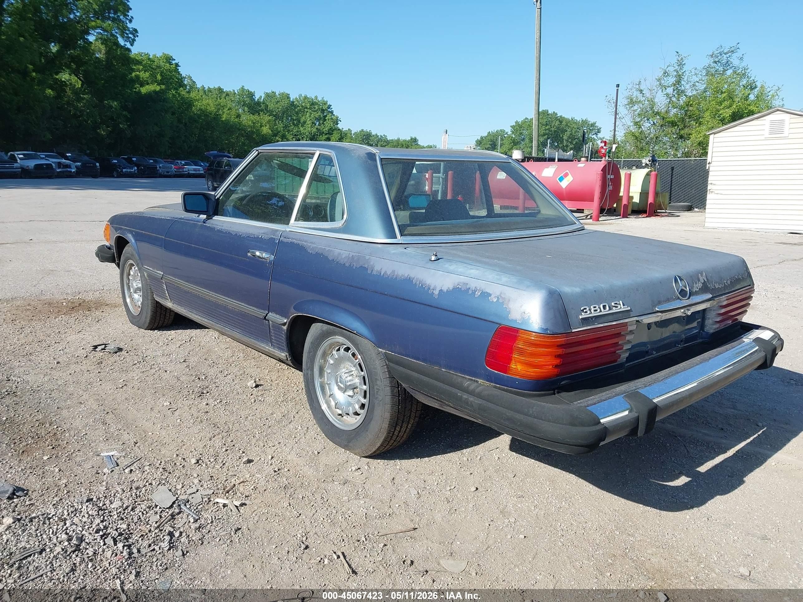 1981 Mercedes-benz 380 Sl Blue vin: WDBBA45AXBB003007