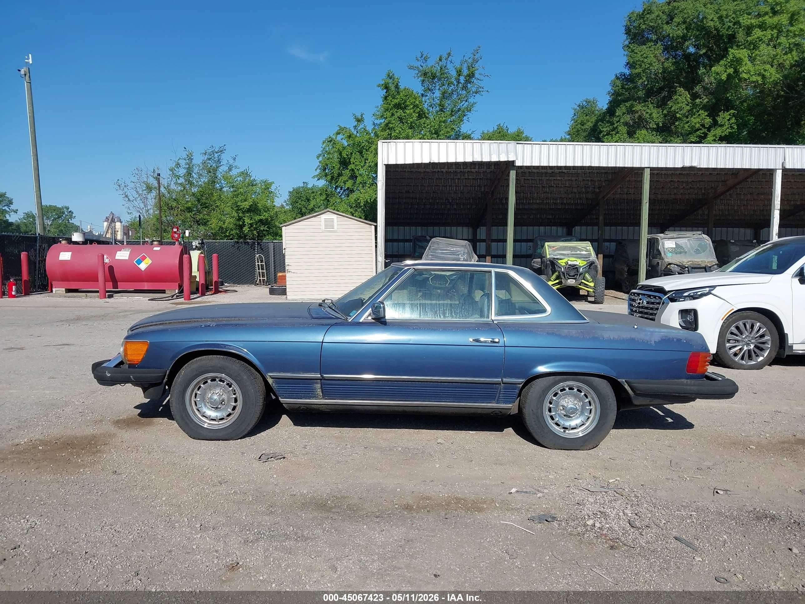1981 Mercedes-benz 380 Sl Blue vin: WDBBA45AXBB003007