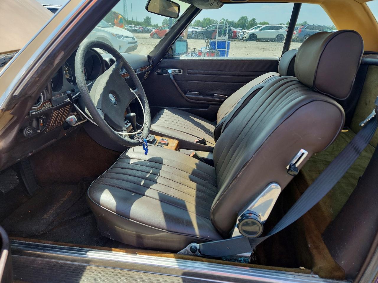 1981 Mercedes-benz 380 Sl Tan vin: WDBBA45AXBB006523