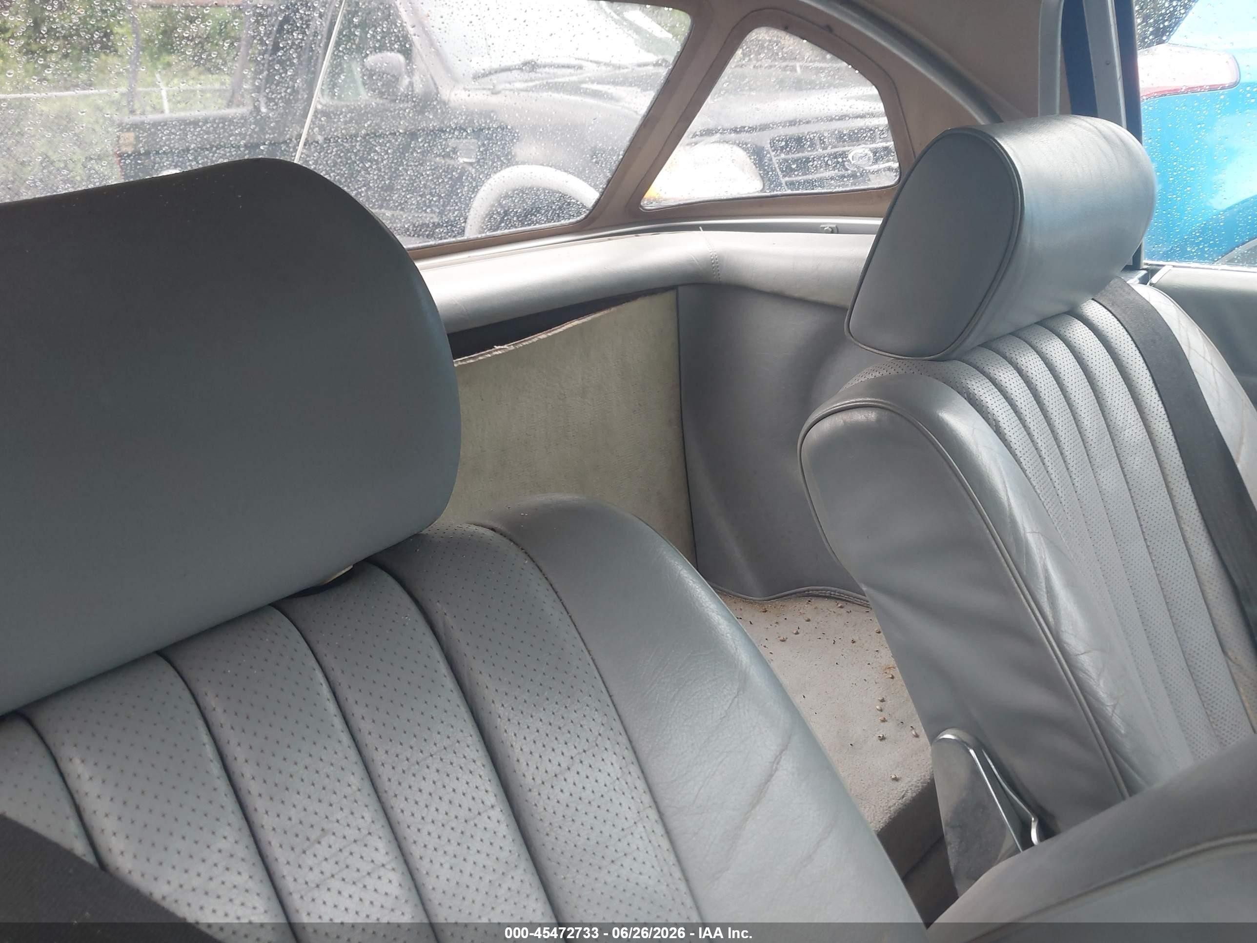 1982 Mercedes-benz 380 Sl Blue vin: WDBBA45AXCB015675