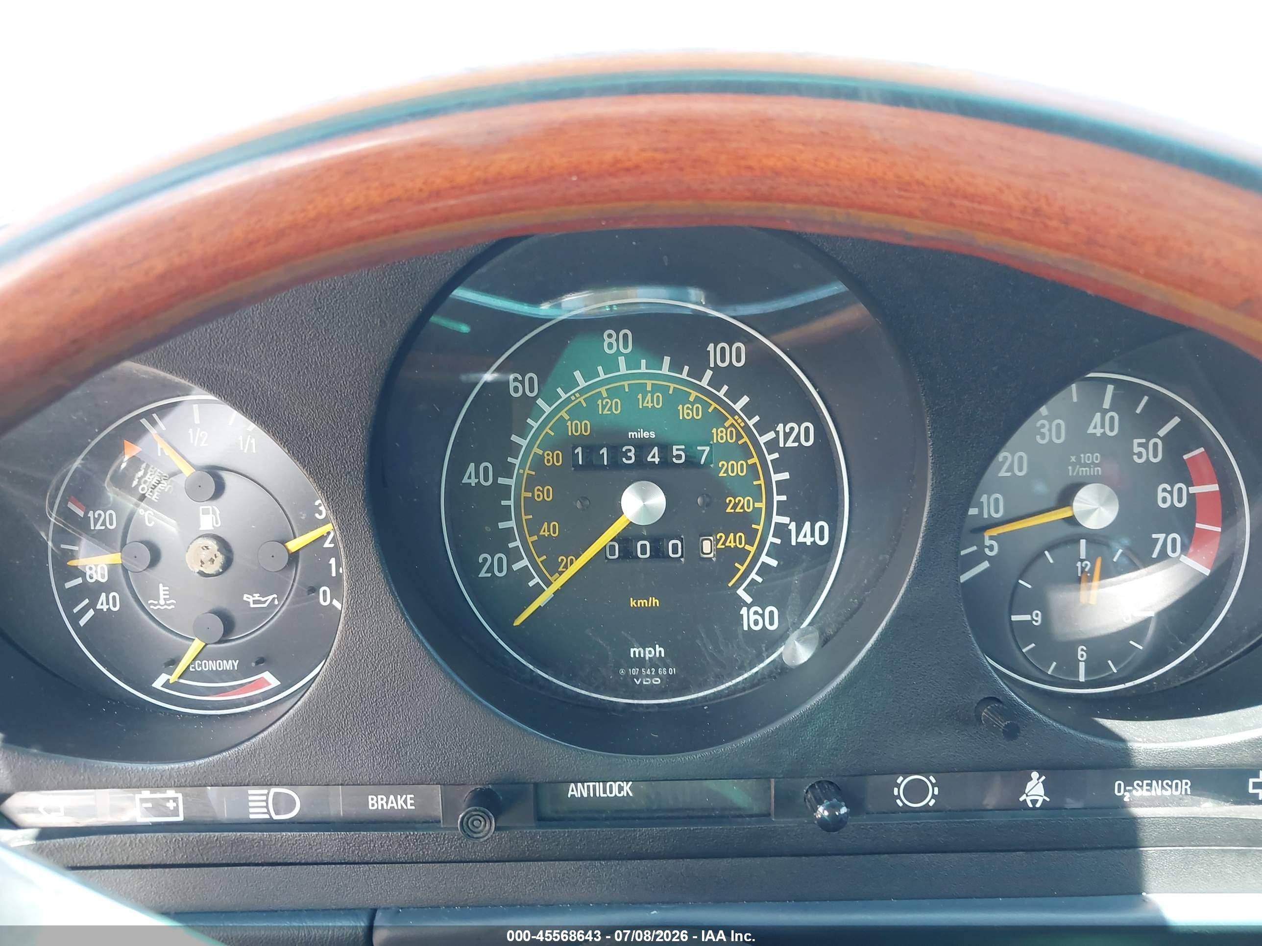 1985 Mercedes-benz 380 Sl Light Blue vin: WDBBA45C1FA028035