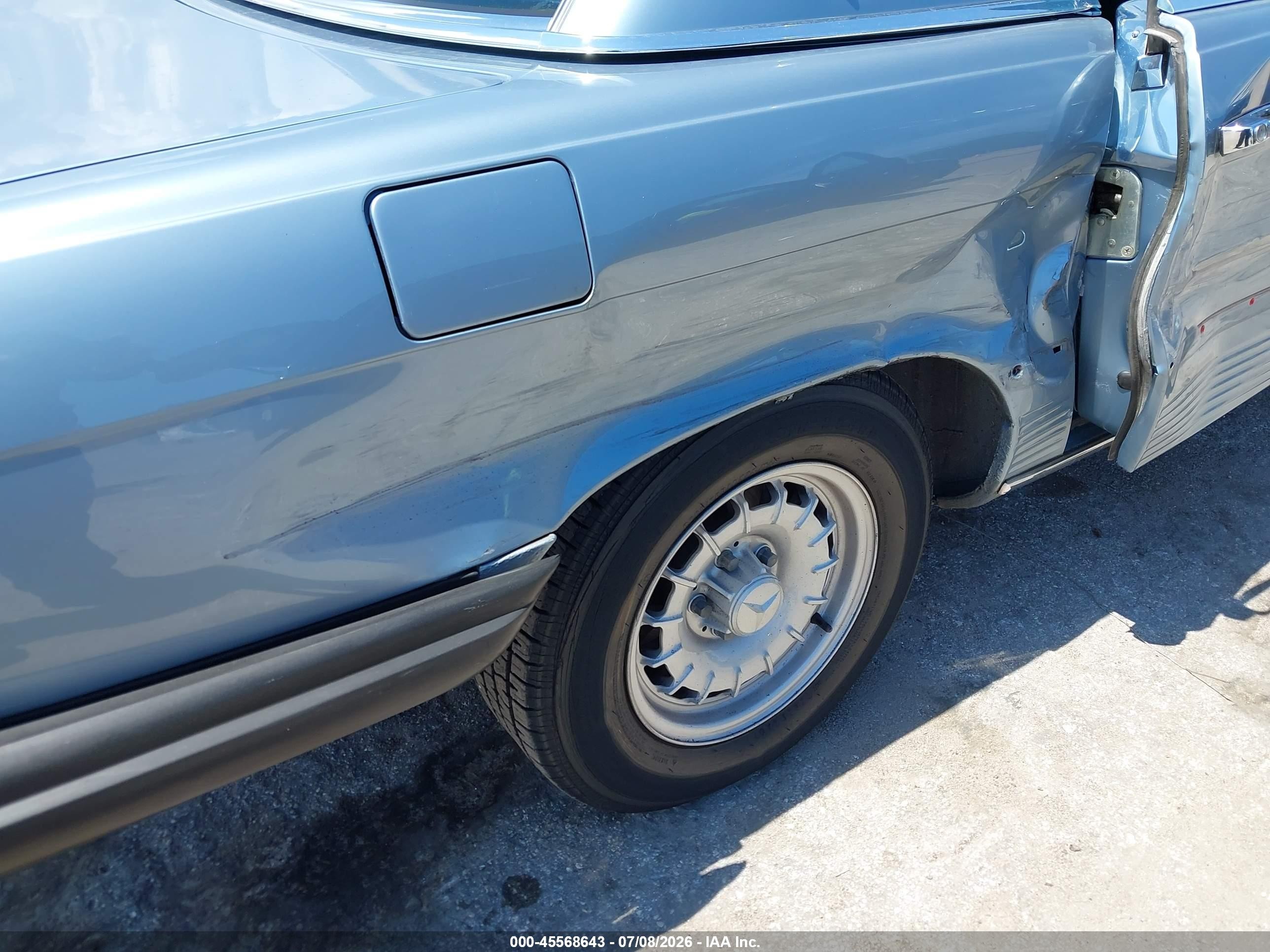 1985 Mercedes-benz 380 Sl Light Blue vin: WDBBA45C1FA028035