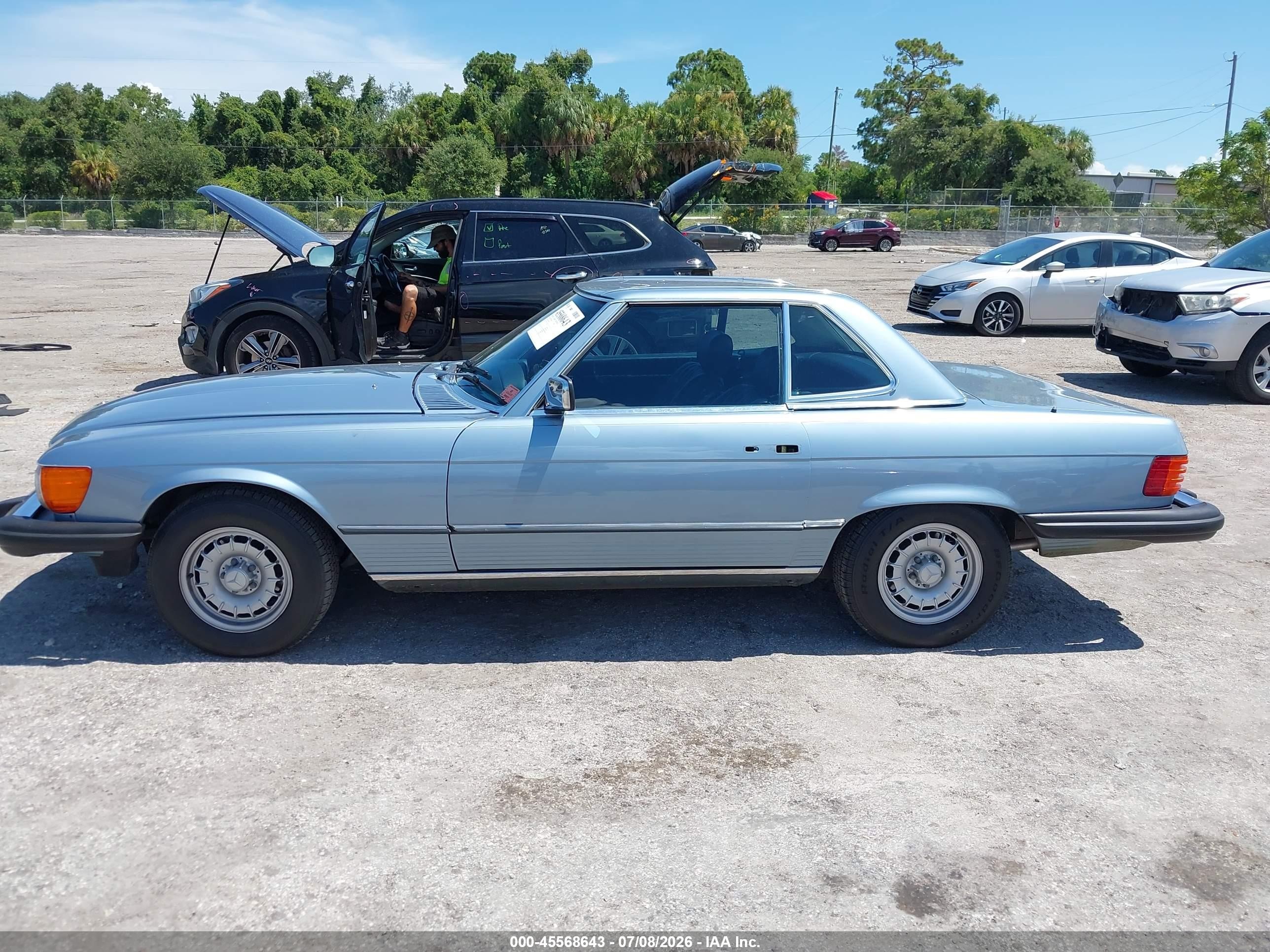 1985 Mercedes-benz 380 Sl Light Blue vin: WDBBA45C1FA028035