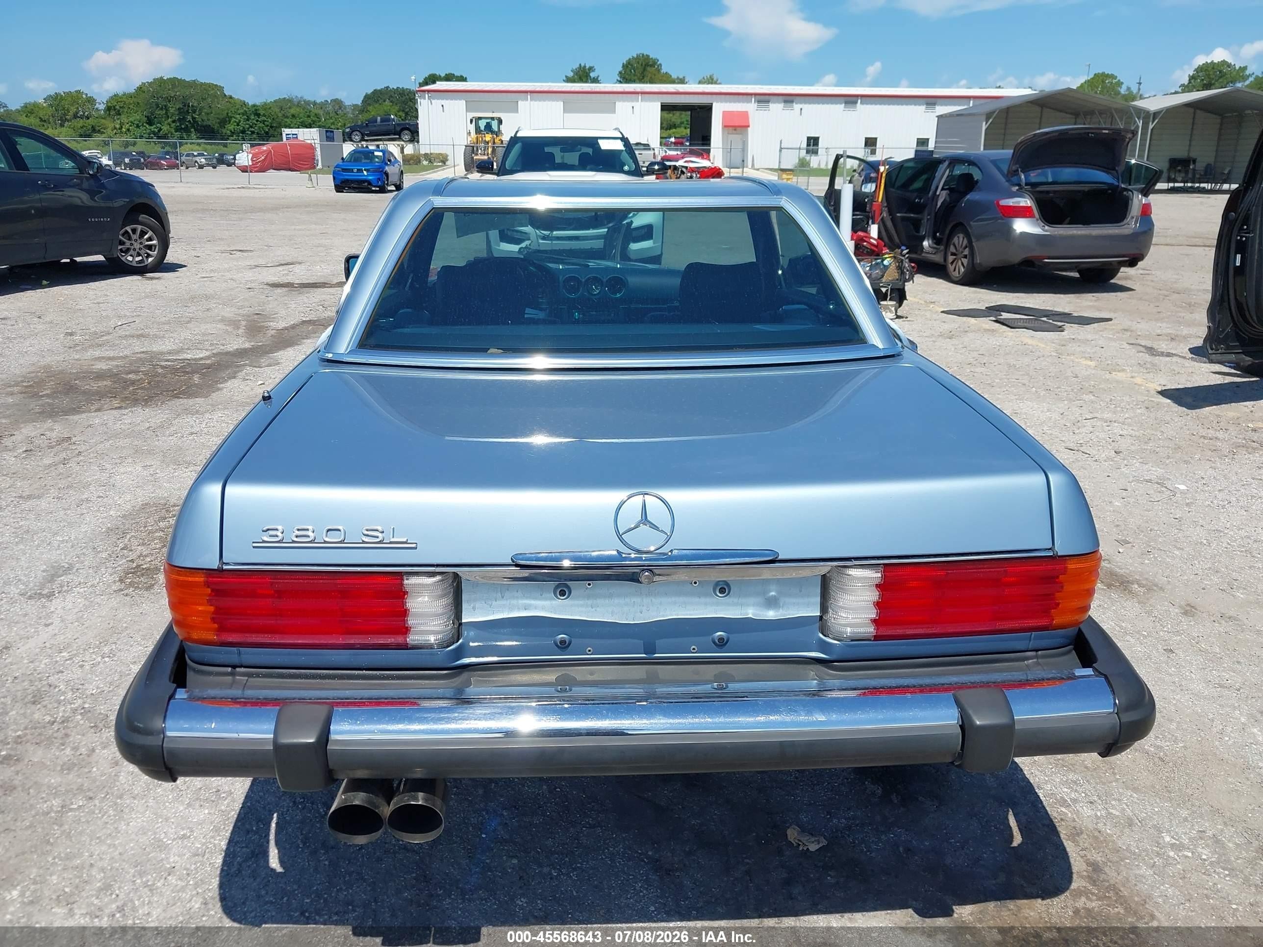 1985 Mercedes-benz 380 Sl Light Blue vin: WDBBA45C1FA028035
