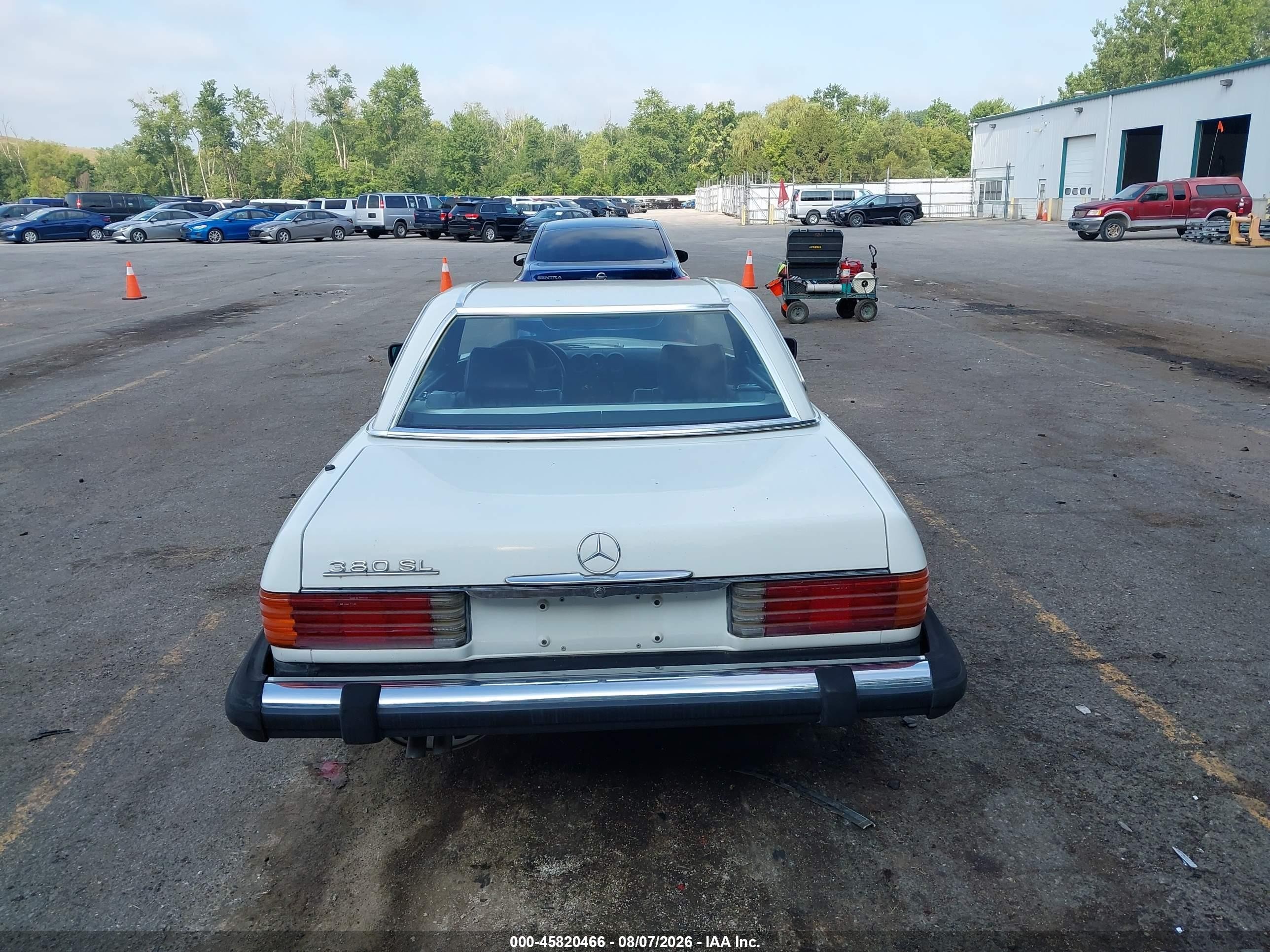 1985 Mercedes-benz 380 Sl White vin: WDBBA45C4FA016851