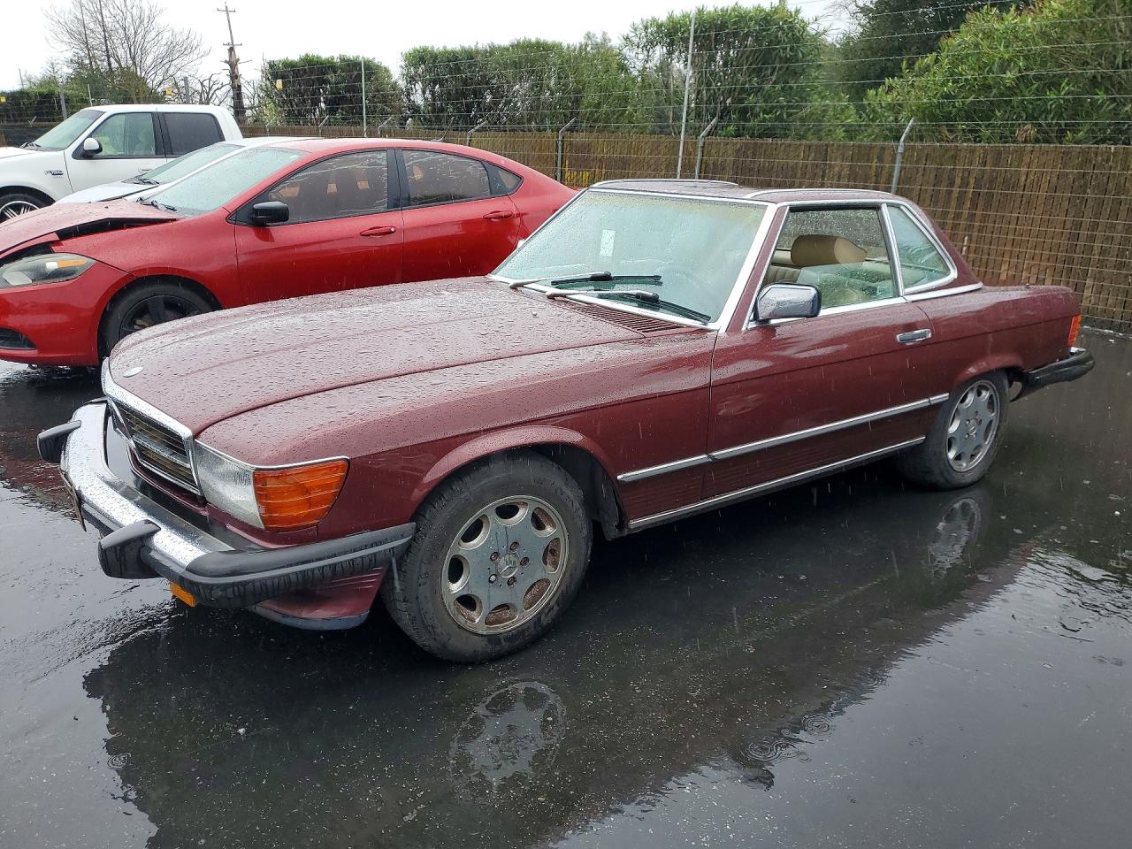 1986 Mercedes-benz 560 Sl Burgundy vin: WDBBA48D0GA042546