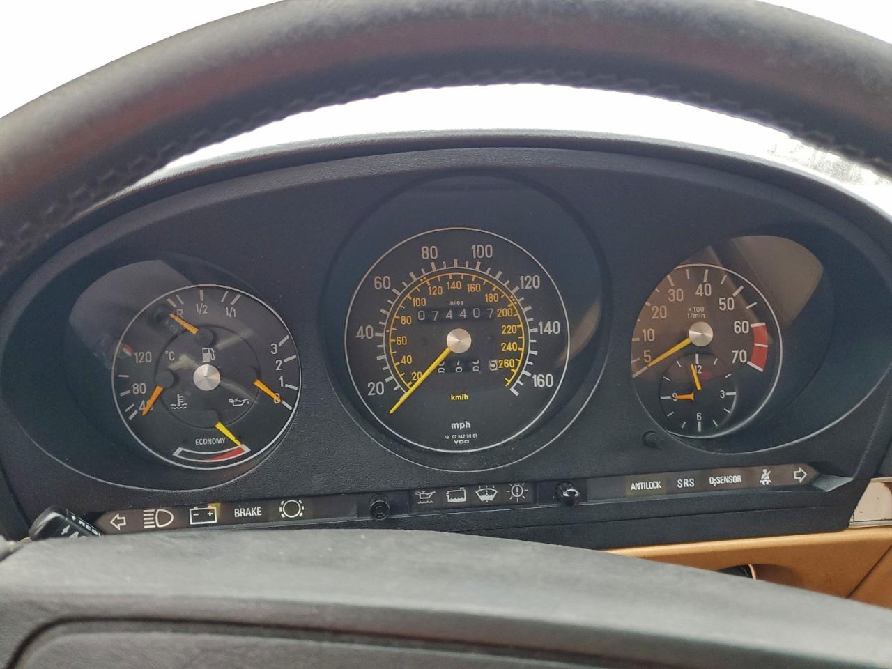 1987 Mercedes-benz 560 Sl Tan vin: WDBBA48D0HA064354