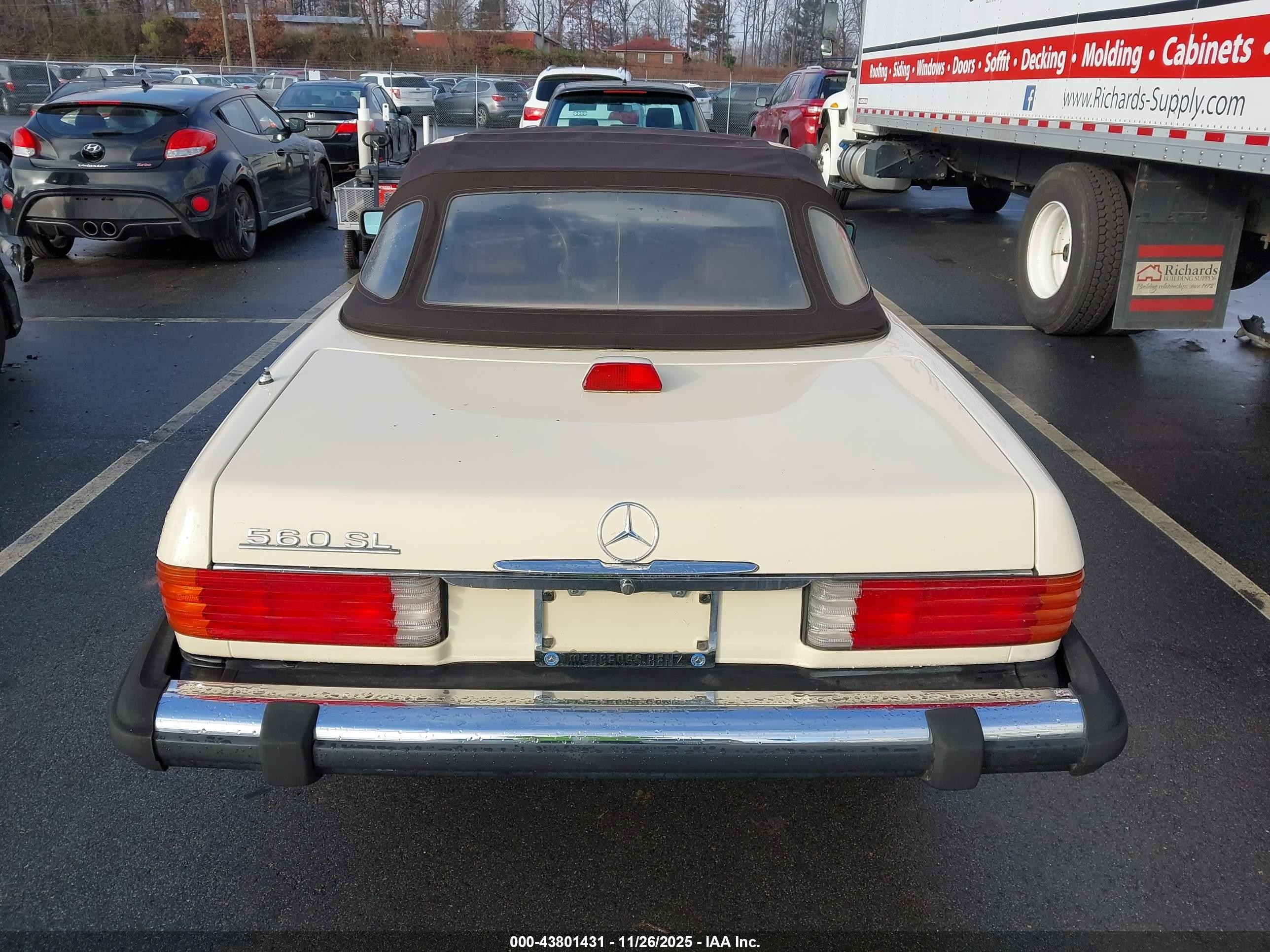 1987 Mercedes-benz 560 Sl Cream vin: WDBBA48D0HA070025