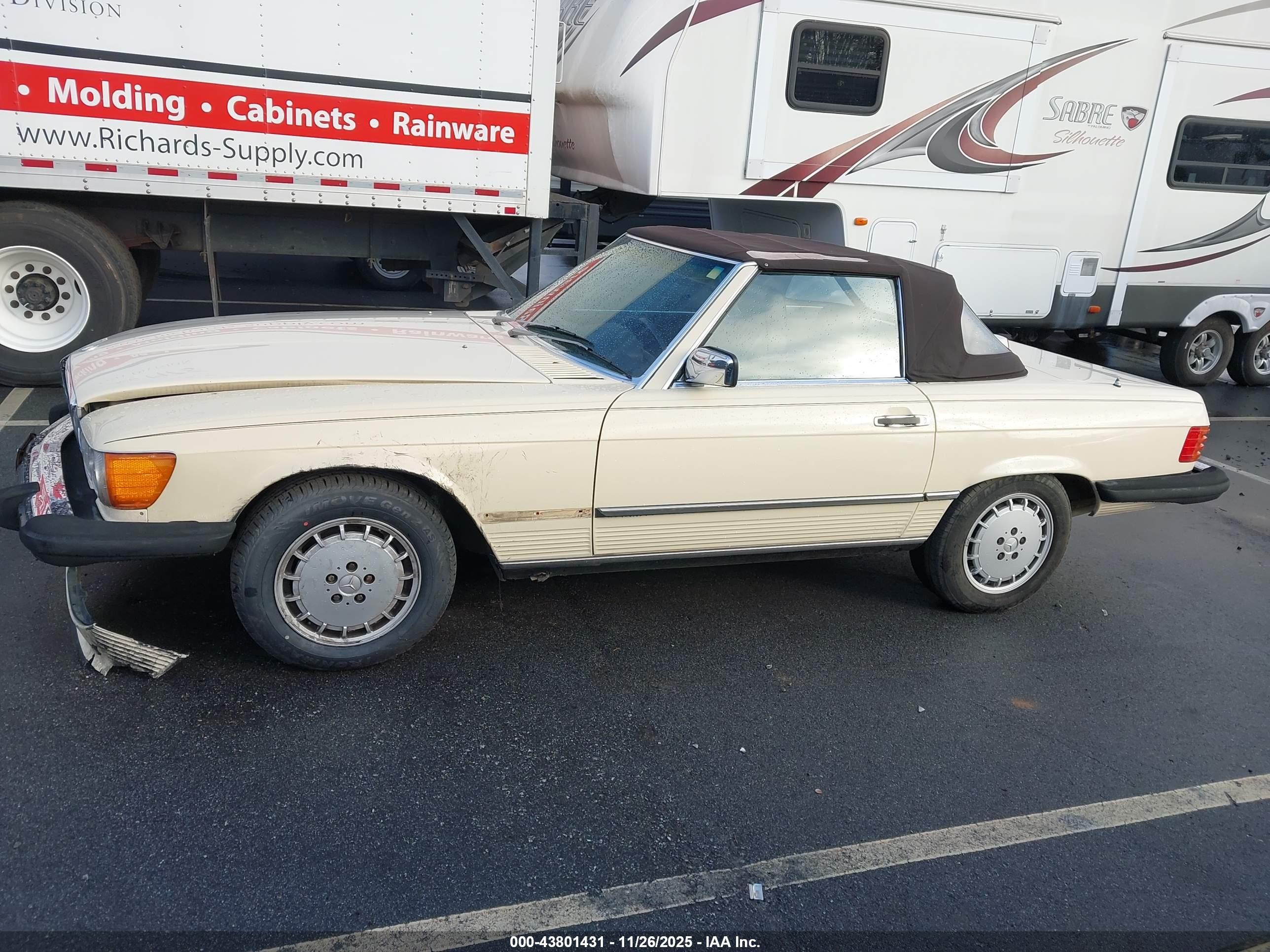 1987 Mercedes-benz 560 Sl Cream vin: WDBBA48D0HA070025