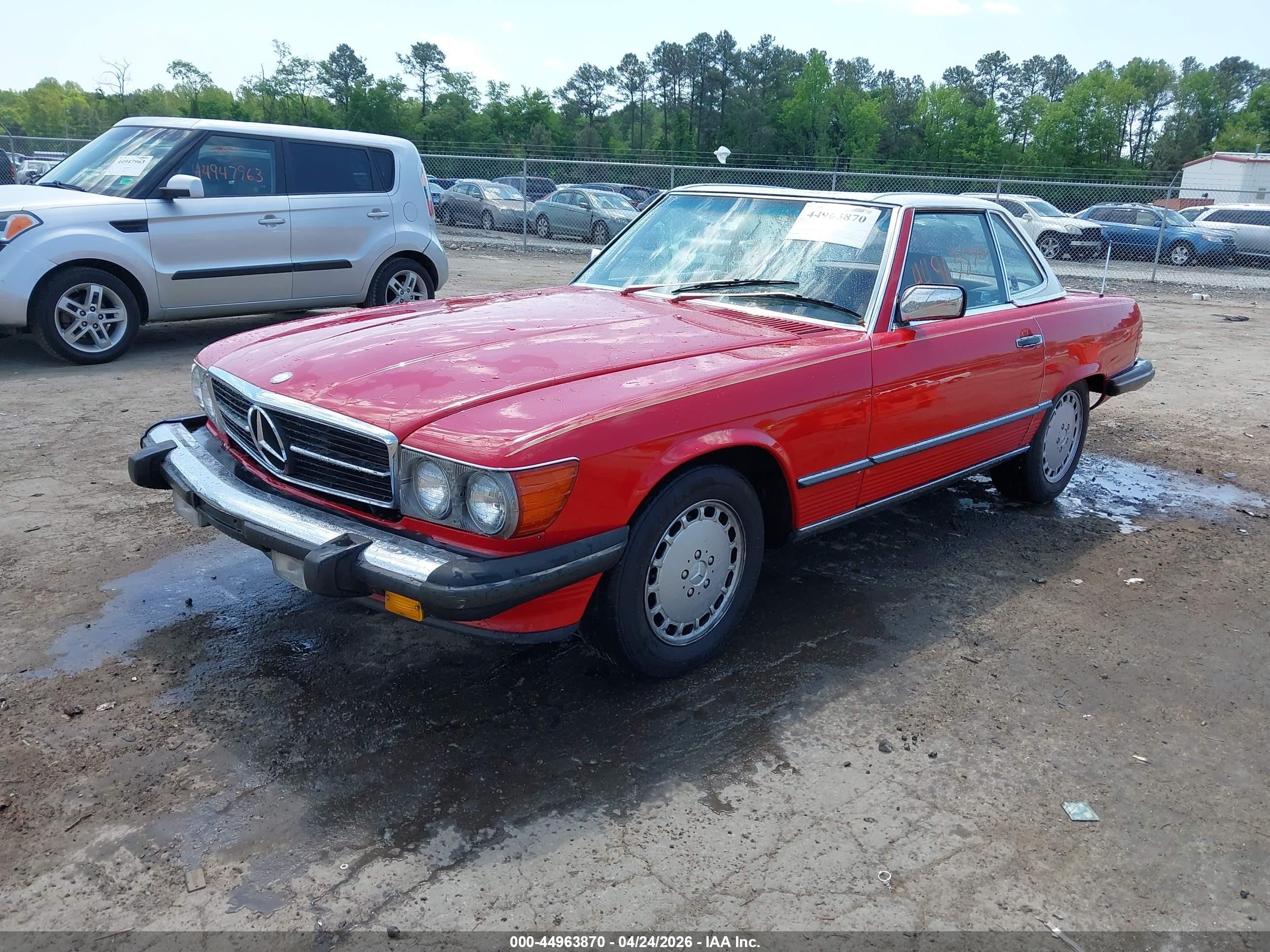 1988 Mercedes-benz 560 Sl Red vin: WDBBA48D0JA091480
