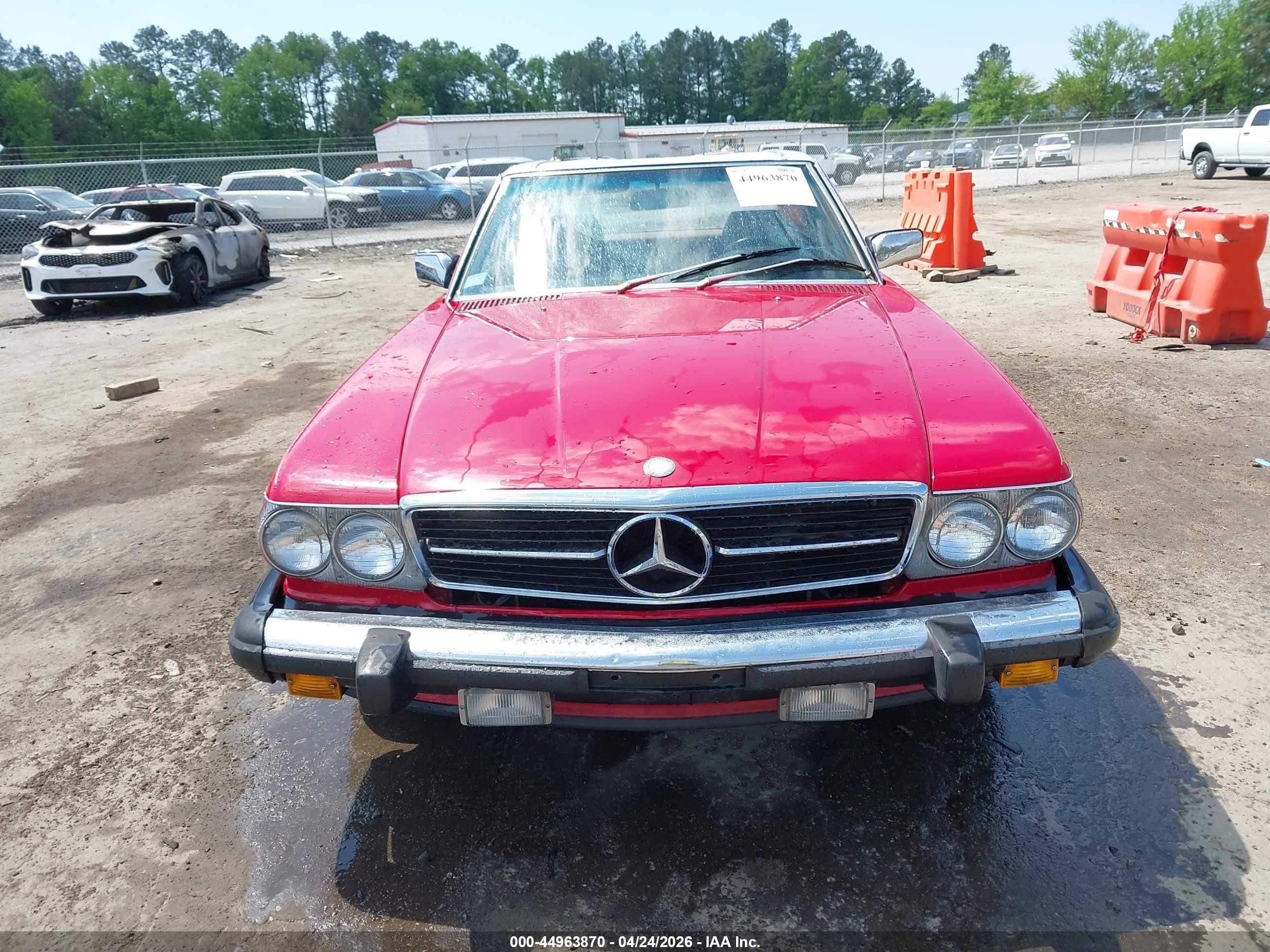 1988 Mercedes-benz 560 Sl Red vin: WDBBA48D0JA091480
