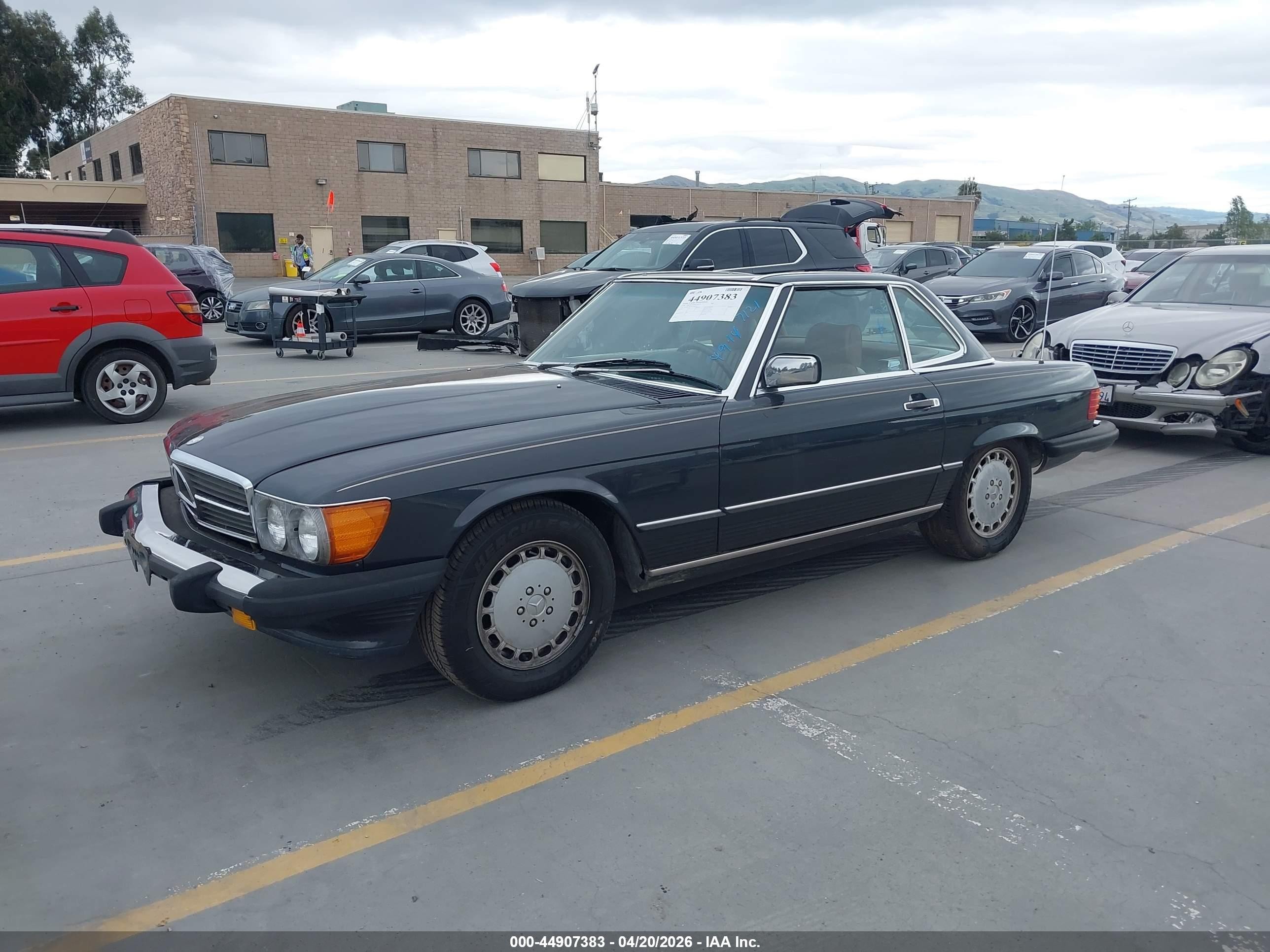 1986 Mercedes-benz 560 Sl Черный vin: WDBBA48D1GA050221