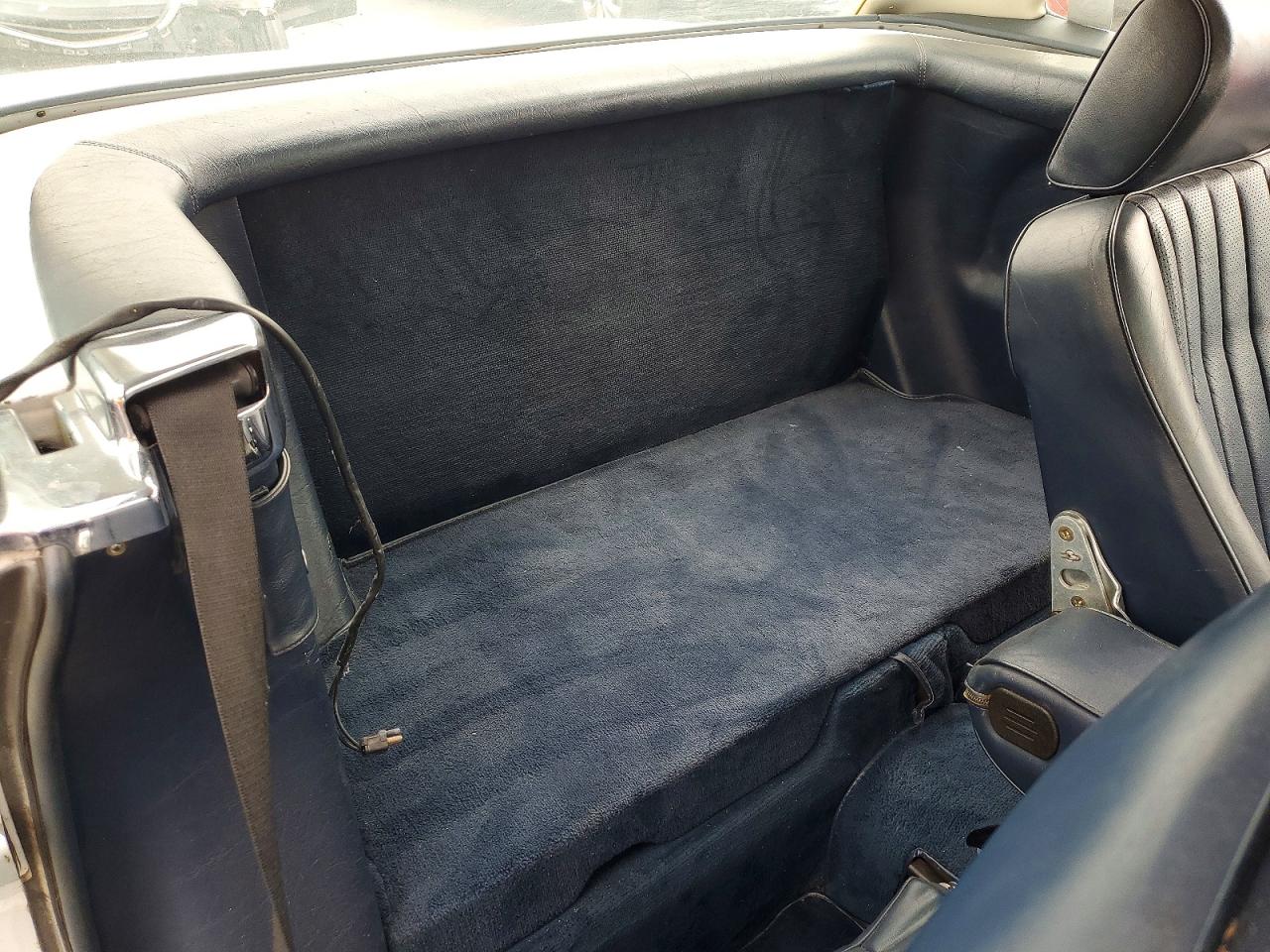 1987 Mercedes-benz 560 Sl White vin: WDBBA48D1HA056246