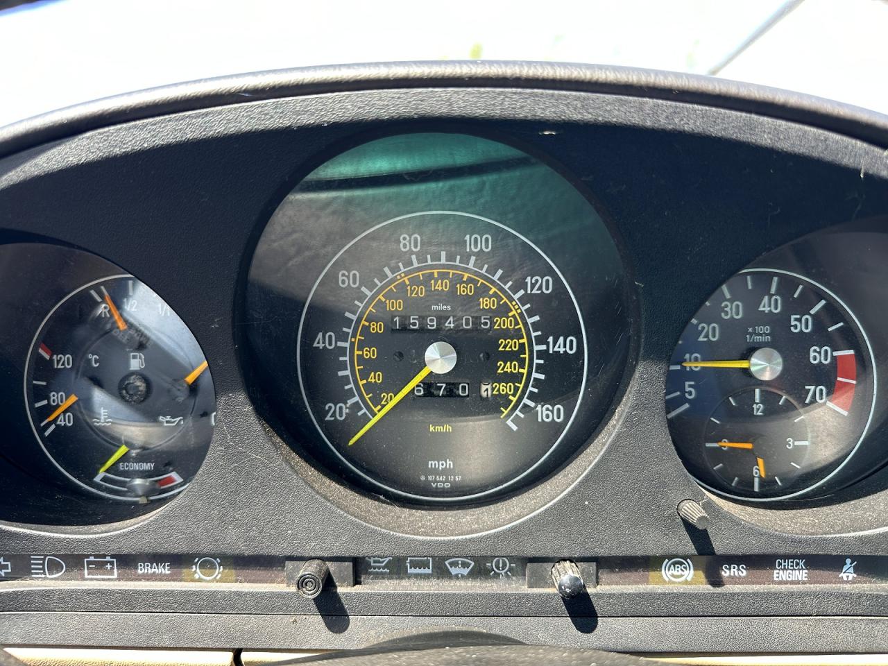 1988 Mercedes-benz 560 Sl Gray vin: WDBBA48D1JA082318