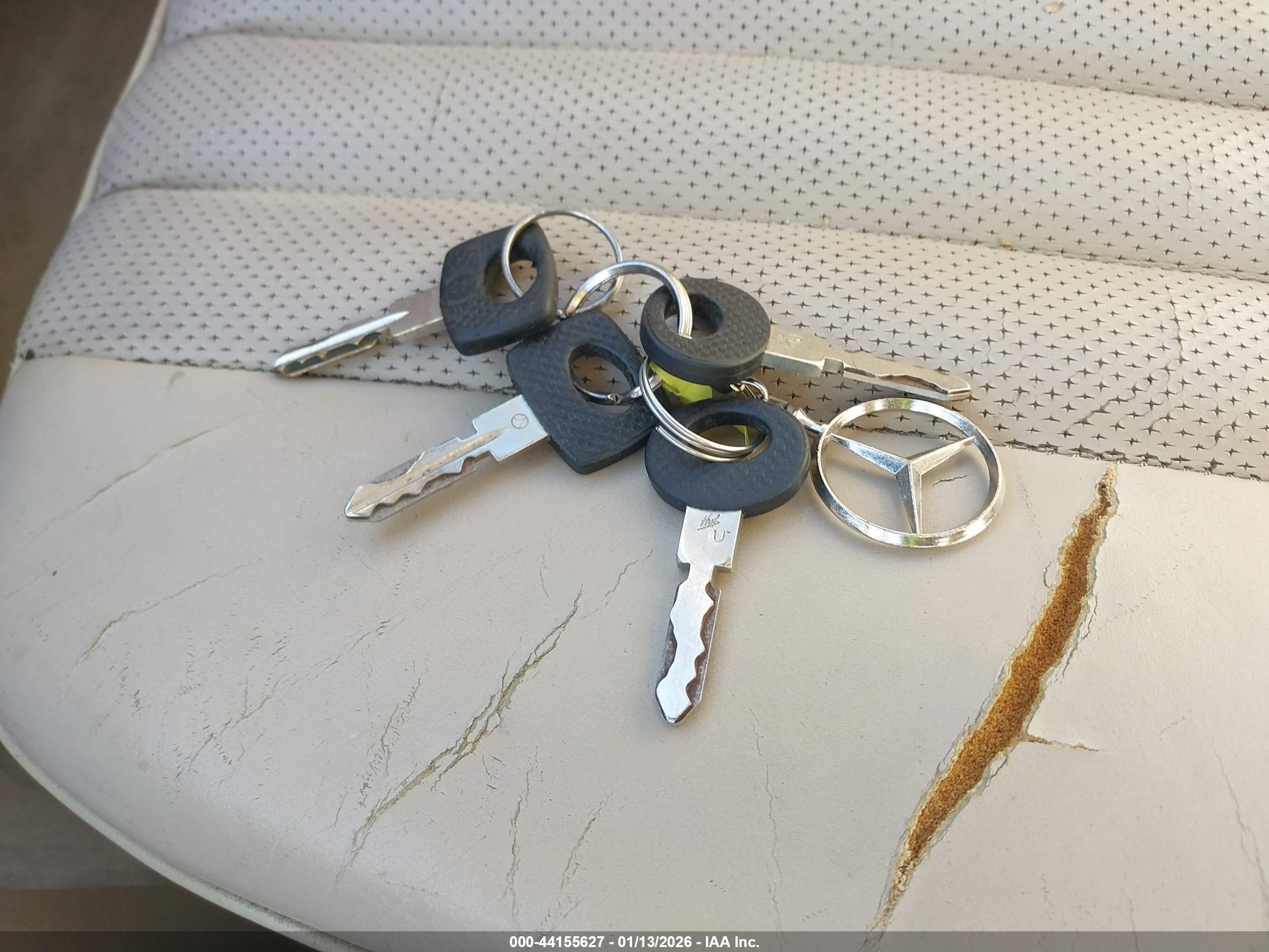 1989 Mercedes-benz 560 Sl Gold vin: WDBBA48D2KA092325