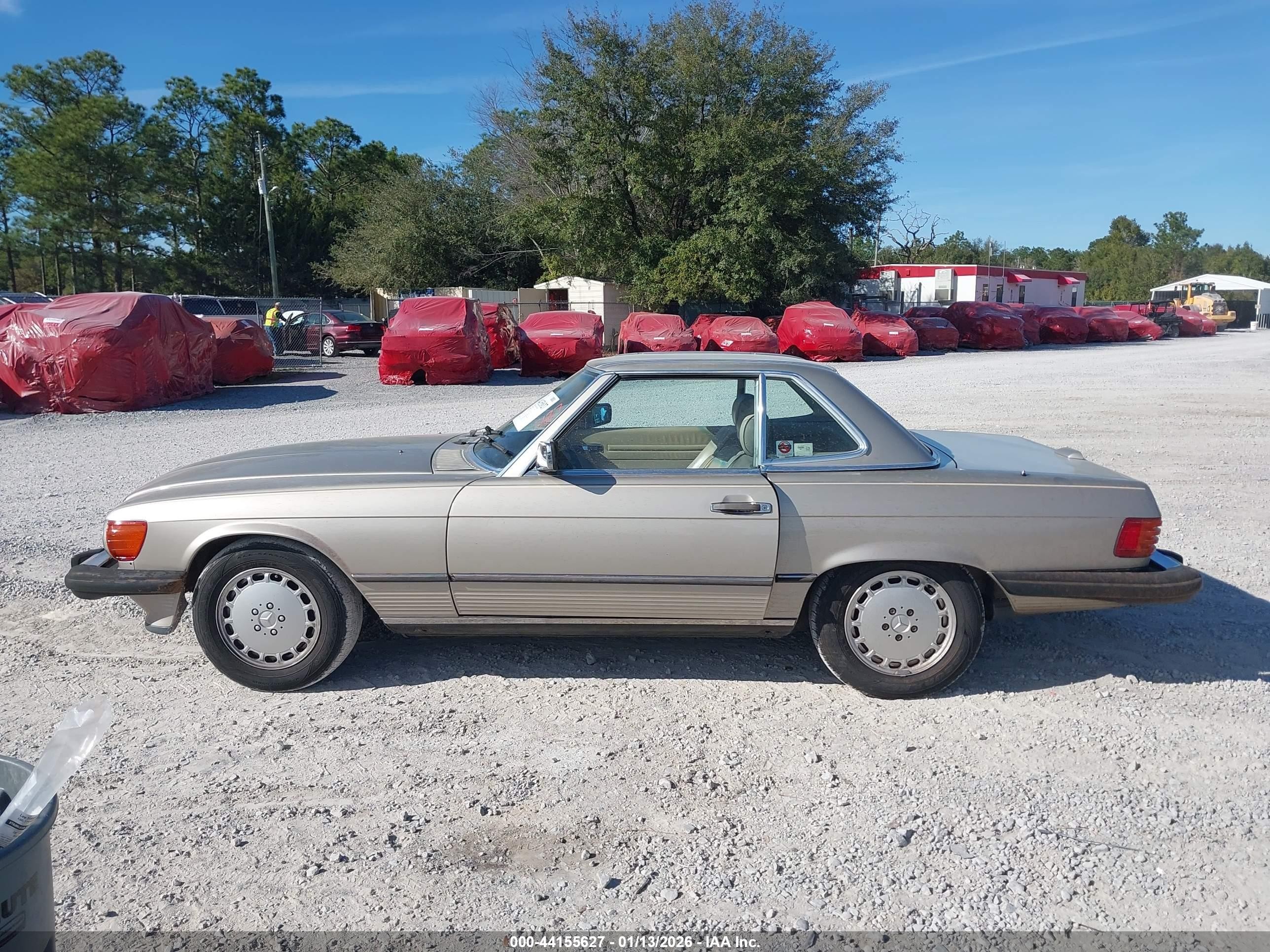 1989 Mercedes-benz 560 Sl Gold vin: WDBBA48D2KA092325