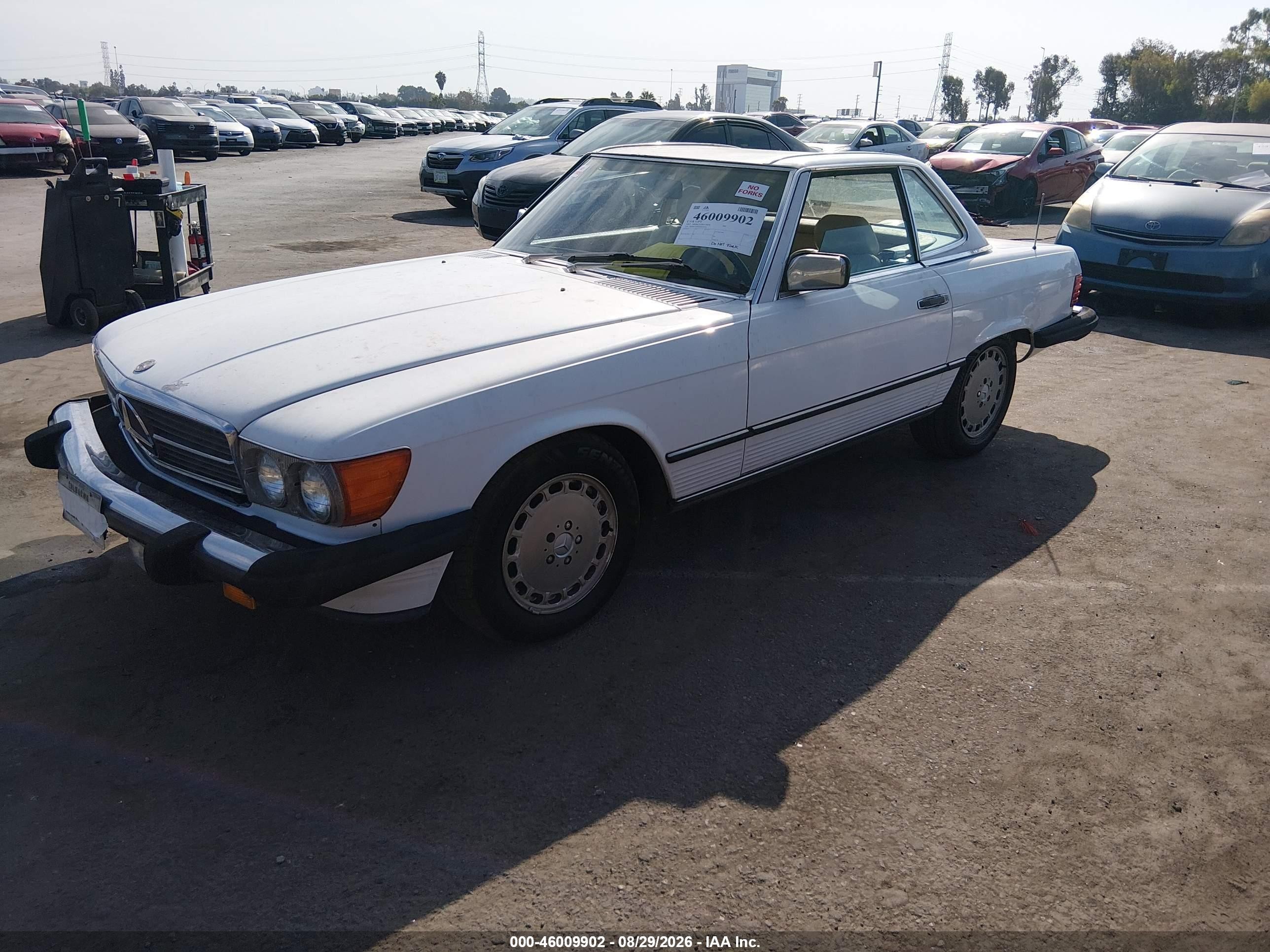 1987 Mercedes-benz 560 Sl Белый vin: WDBBA48D3HA058886