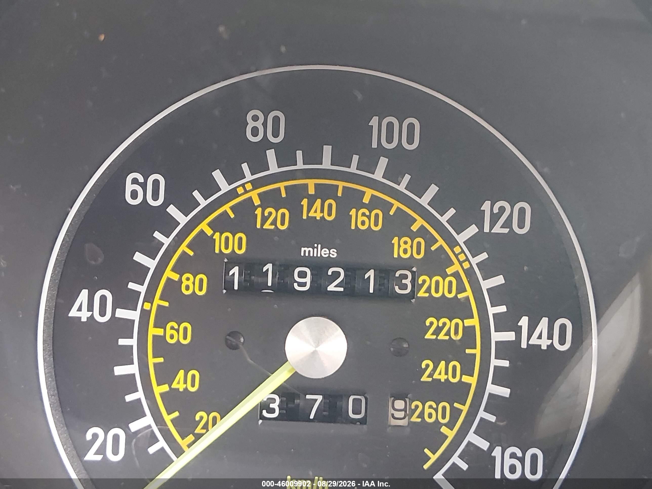 1987 Mercedes-benz 560 Sl Белый vin: WDBBA48D3HA058886