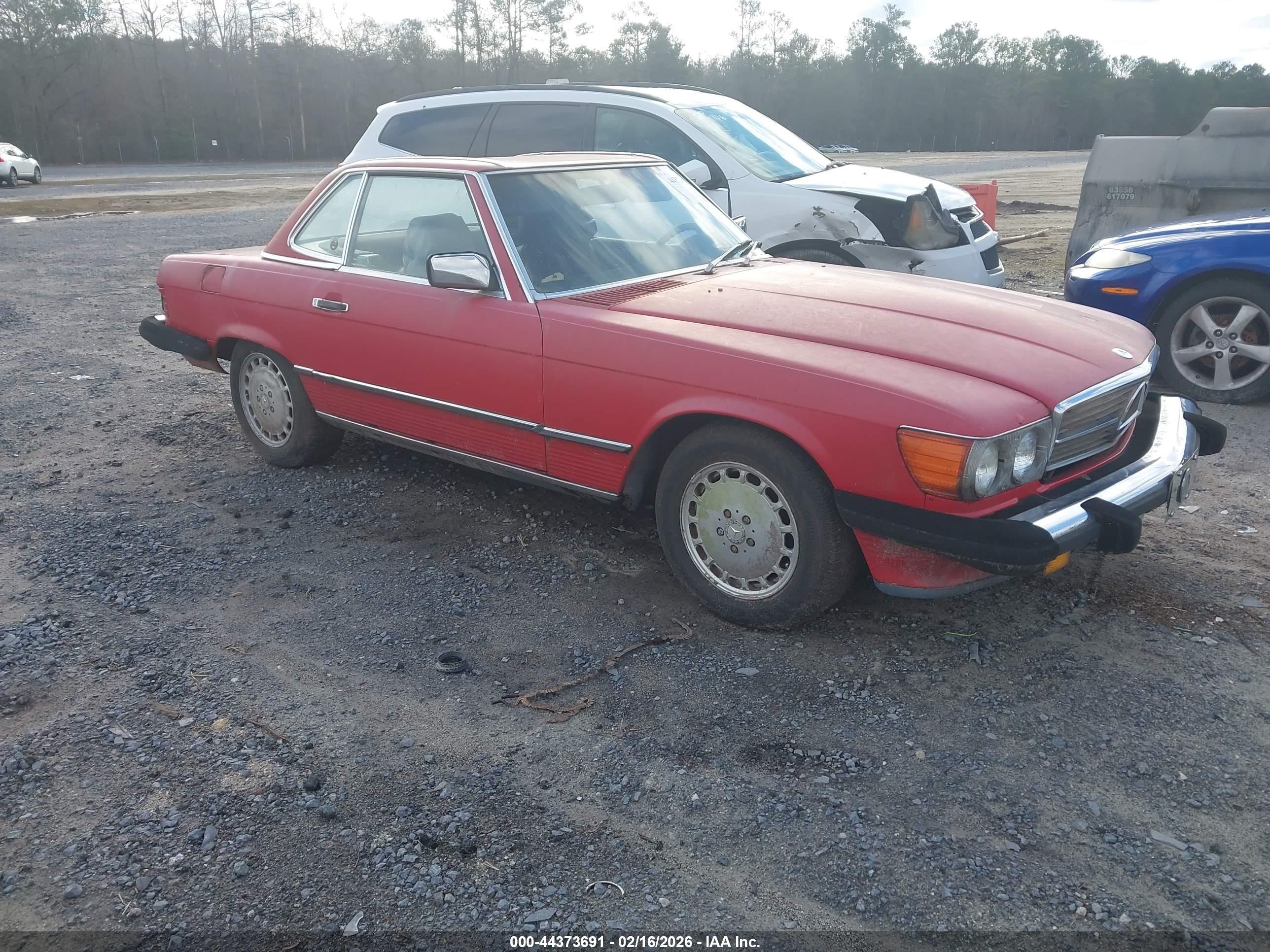 1987 Mercedes-benz 560 Sl Red vin: WDBBA48D3HA074439