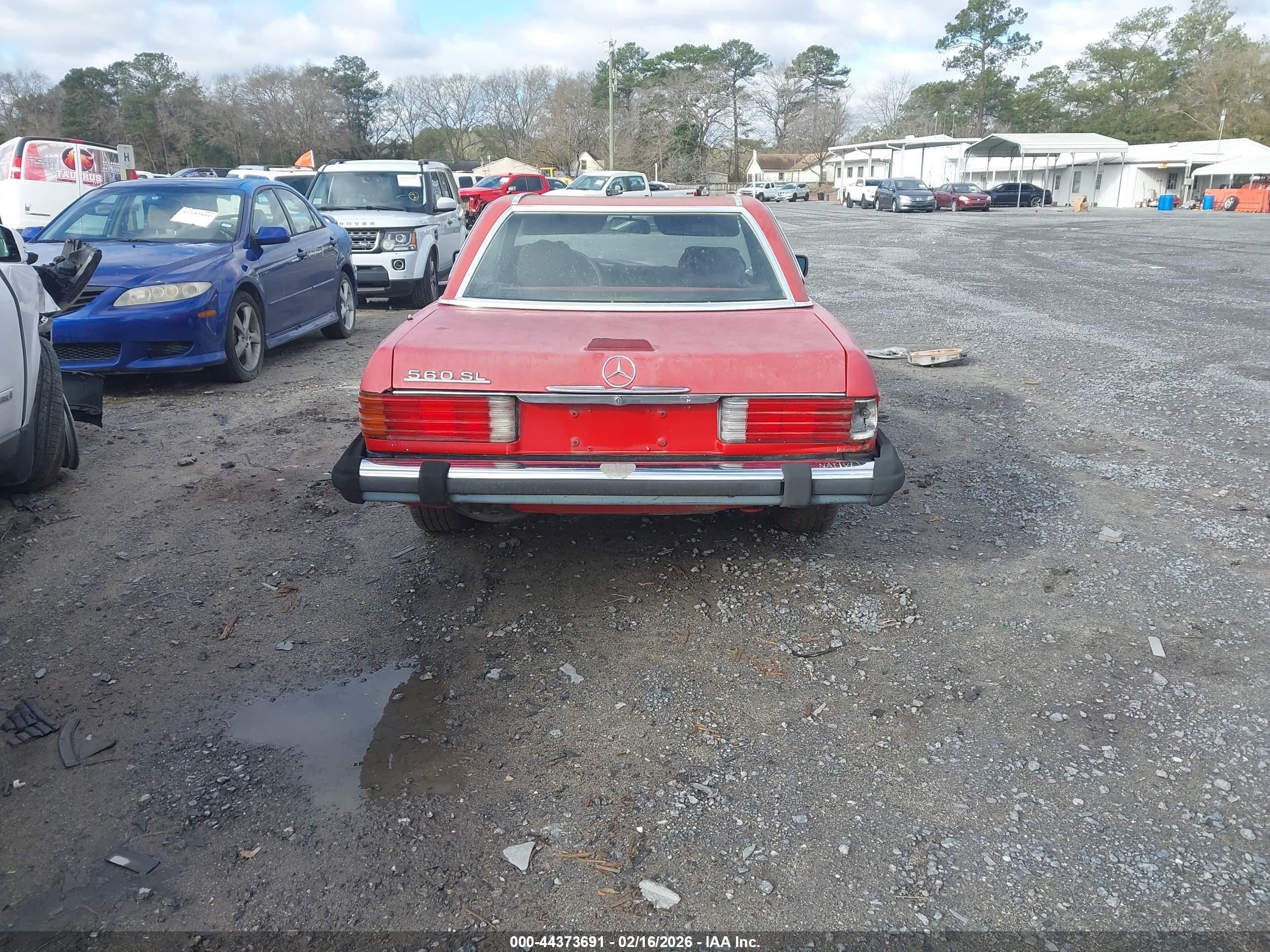 1987 Mercedes-benz 560 Sl Red vin: WDBBA48D3HA074439