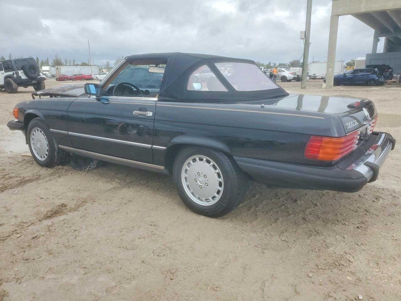 1989 Mercedes-benz 560 Sl Черный vin: WDBBA48D4KA094013