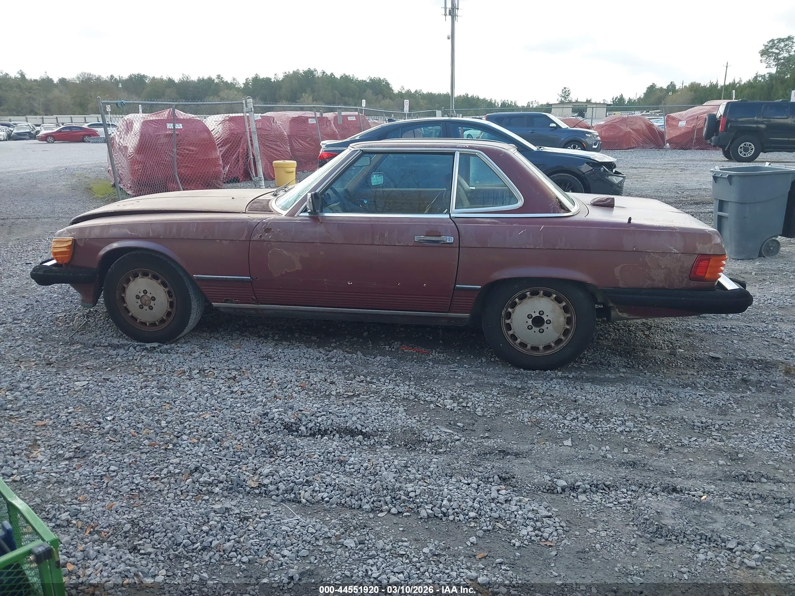 1986 Mercedes-benz 560 Sl Red vin: WDBBA48D5GA037990