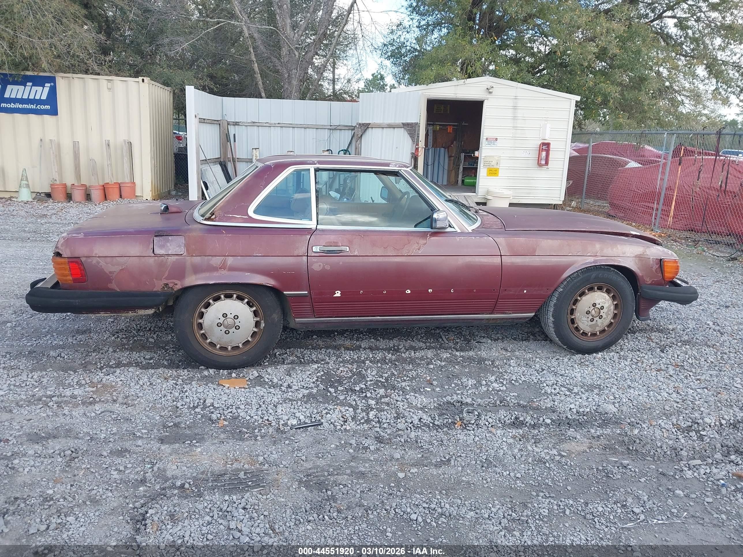 1986 Mercedes-benz 560 Sl Red vin: WDBBA48D5GA037990