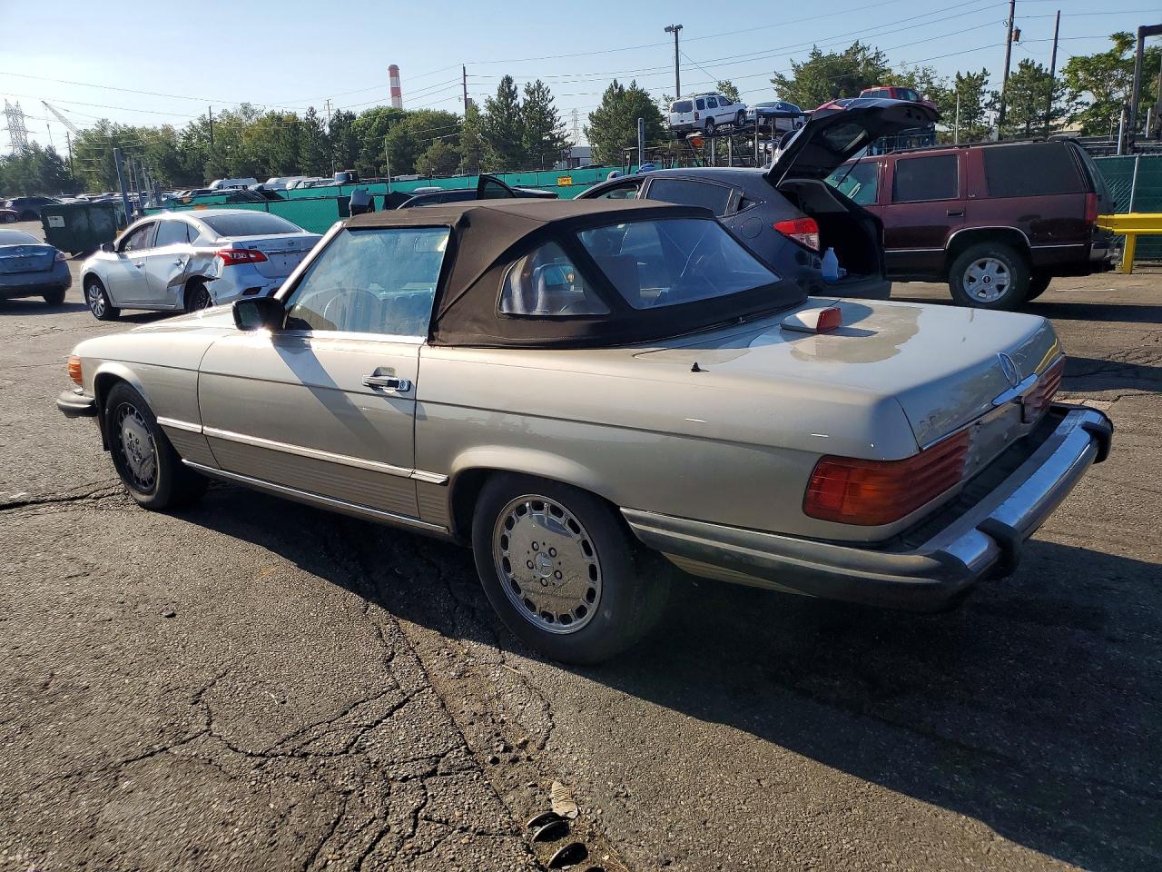 1986 Mercedes-benz 560 Sl Gold vin: WDBBA48D5GA054398