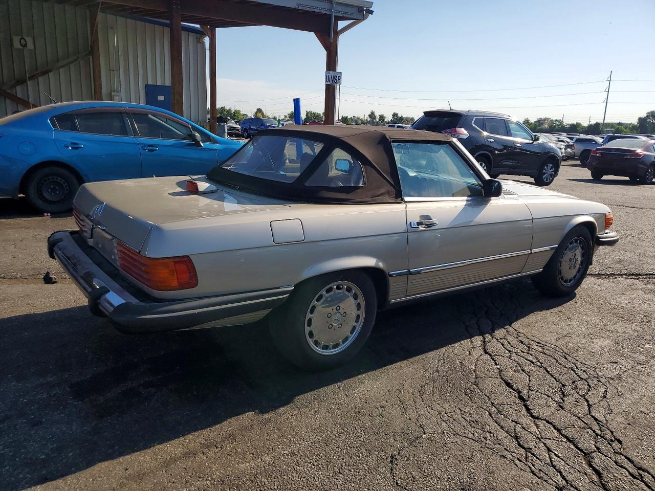 1986 Mercedes-benz 560 Sl Gold vin: WDBBA48D5GA054398
