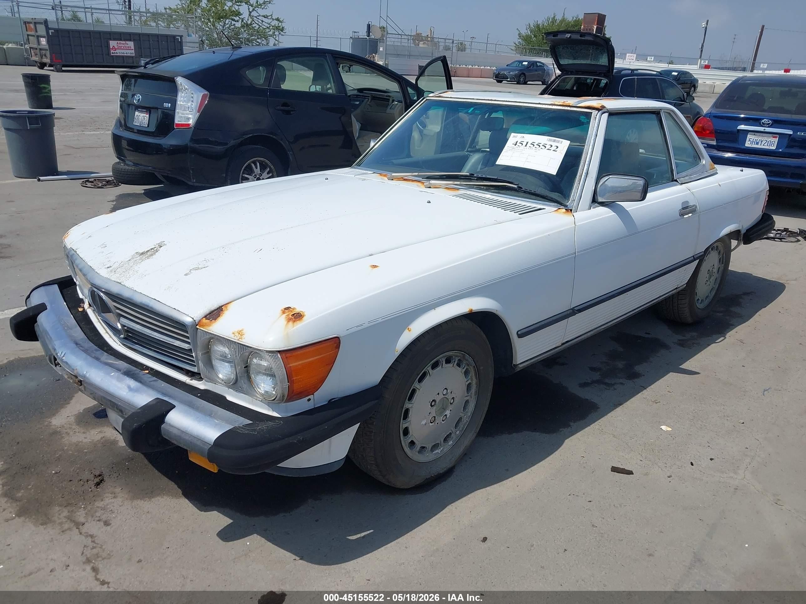 1987 Mercedes-benz 560 Sl White vin: WDBBA48D5HA072014