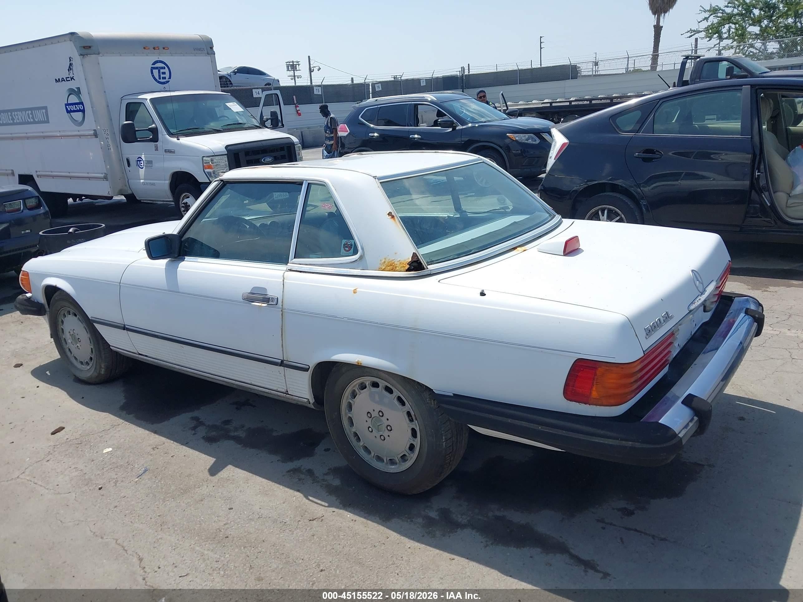 1987 Mercedes-benz 560 Sl White vin: WDBBA48D5HA072014