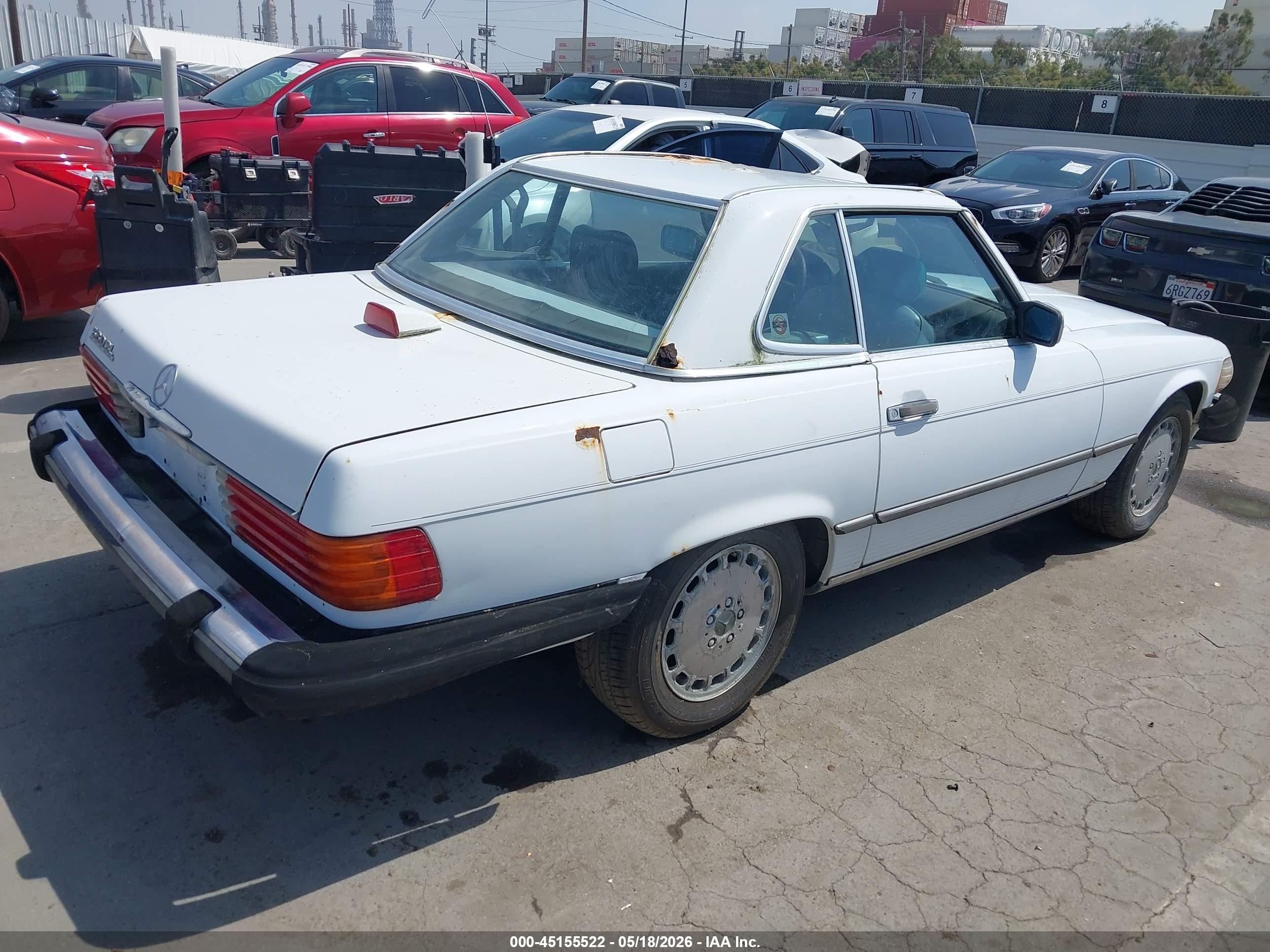 1987 Mercedes-benz 560 Sl White vin: WDBBA48D5HA072014