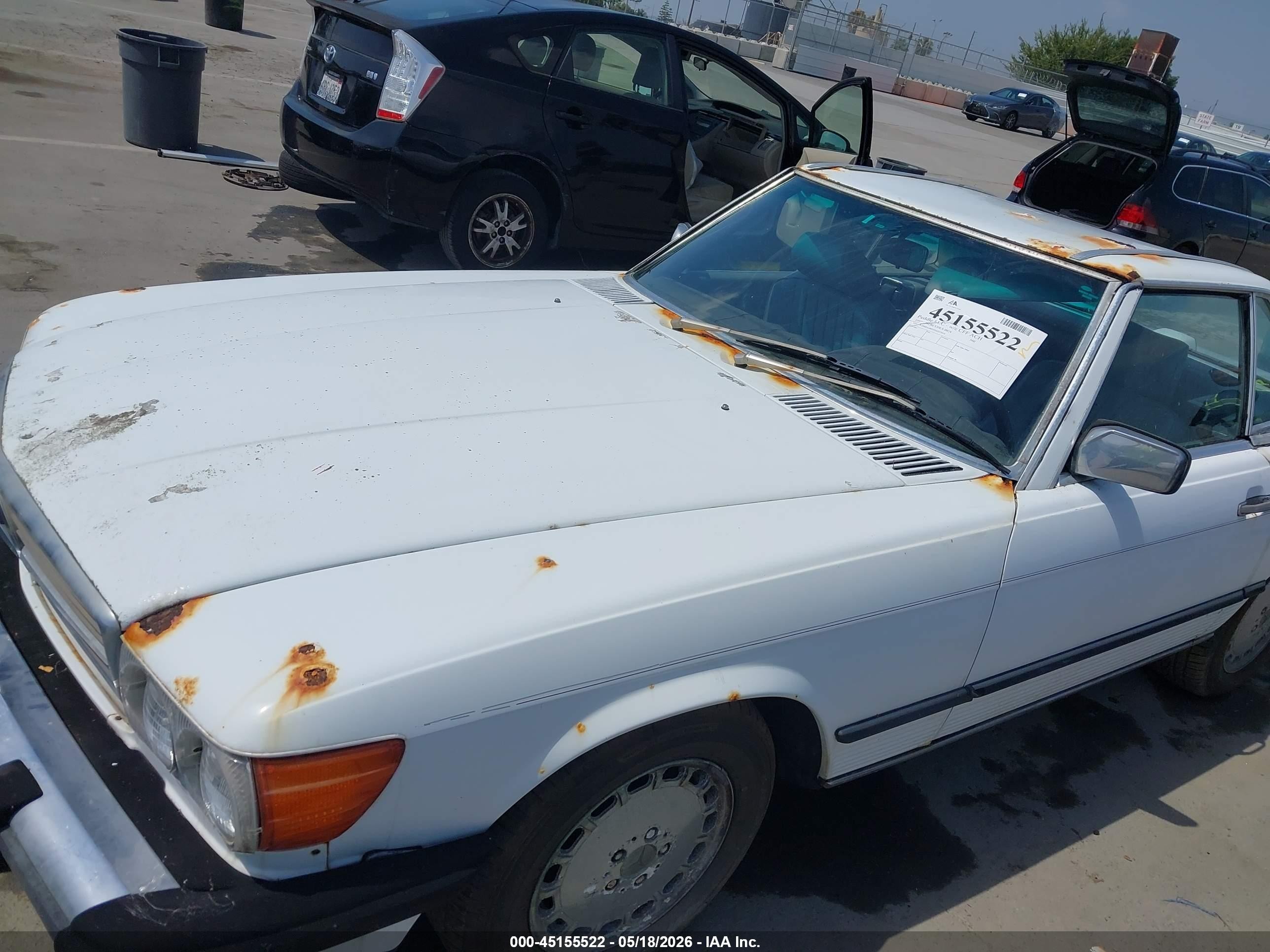 1987 Mercedes-benz 560 Sl White vin: WDBBA48D5HA072014