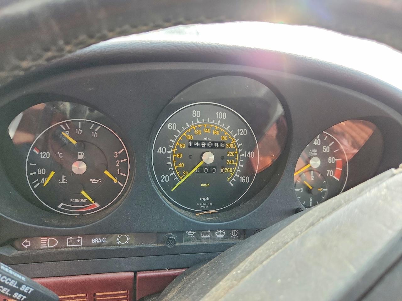 1988 Mercedes-benz 560 Sl Белый vin: WDBBA48D5JA079972