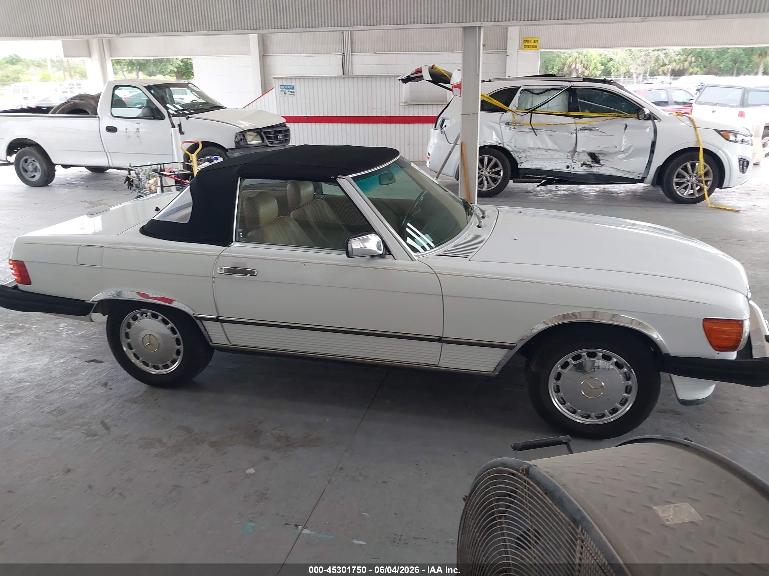 1989 Mercedes-benz 560 Sl White vin: WDBBA48D5KA094621