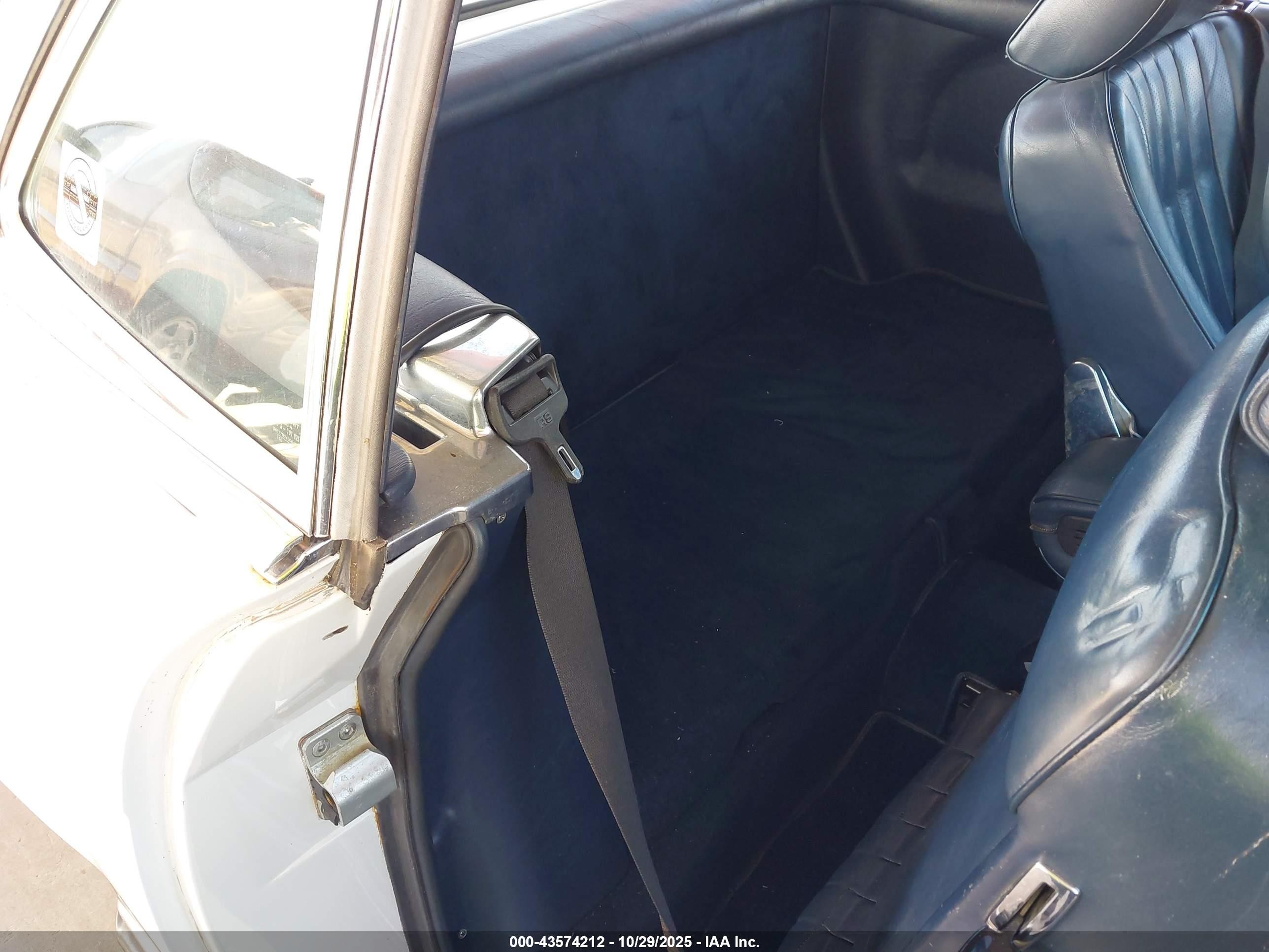 1987 Mercedes-benz 560 Sl White vin: WDBBA48D6HA058803