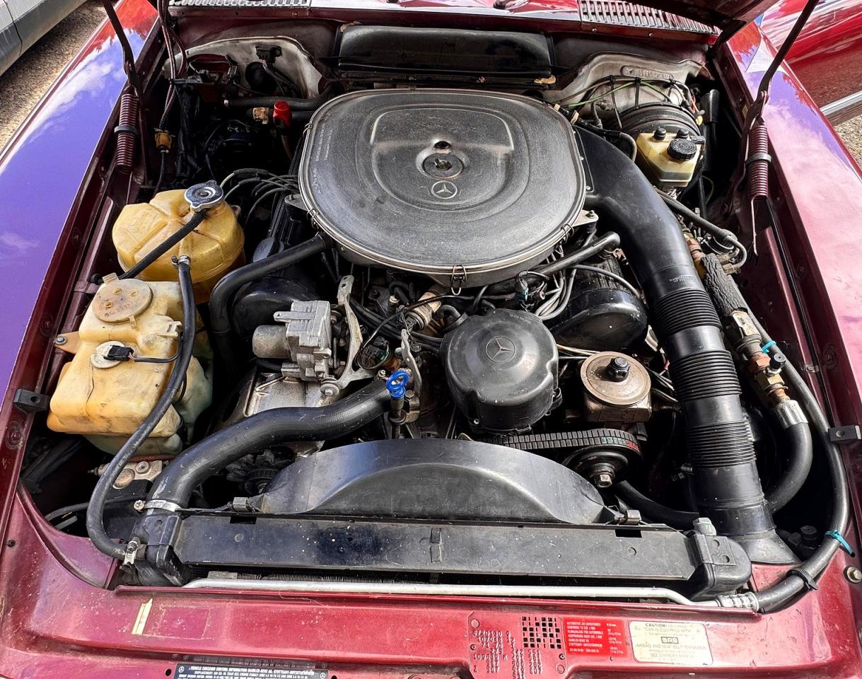 1987 Mercedes-benz 560 Sl Burgundy vin: WDBBA48D6HA062625