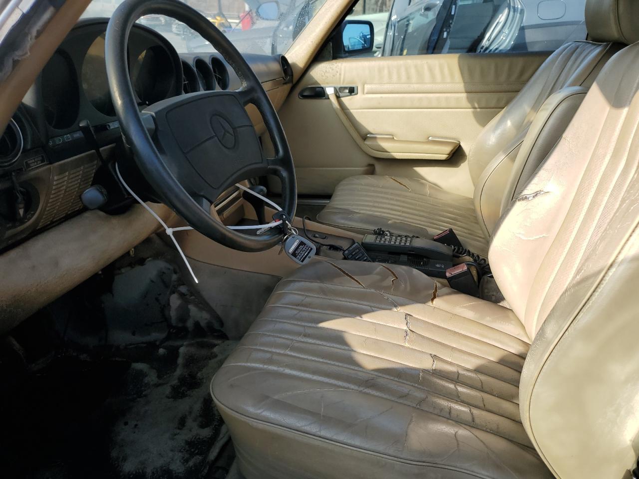 1987 Mercedes-benz 560 Sl Gold vin: WDBBA48D6HA072040