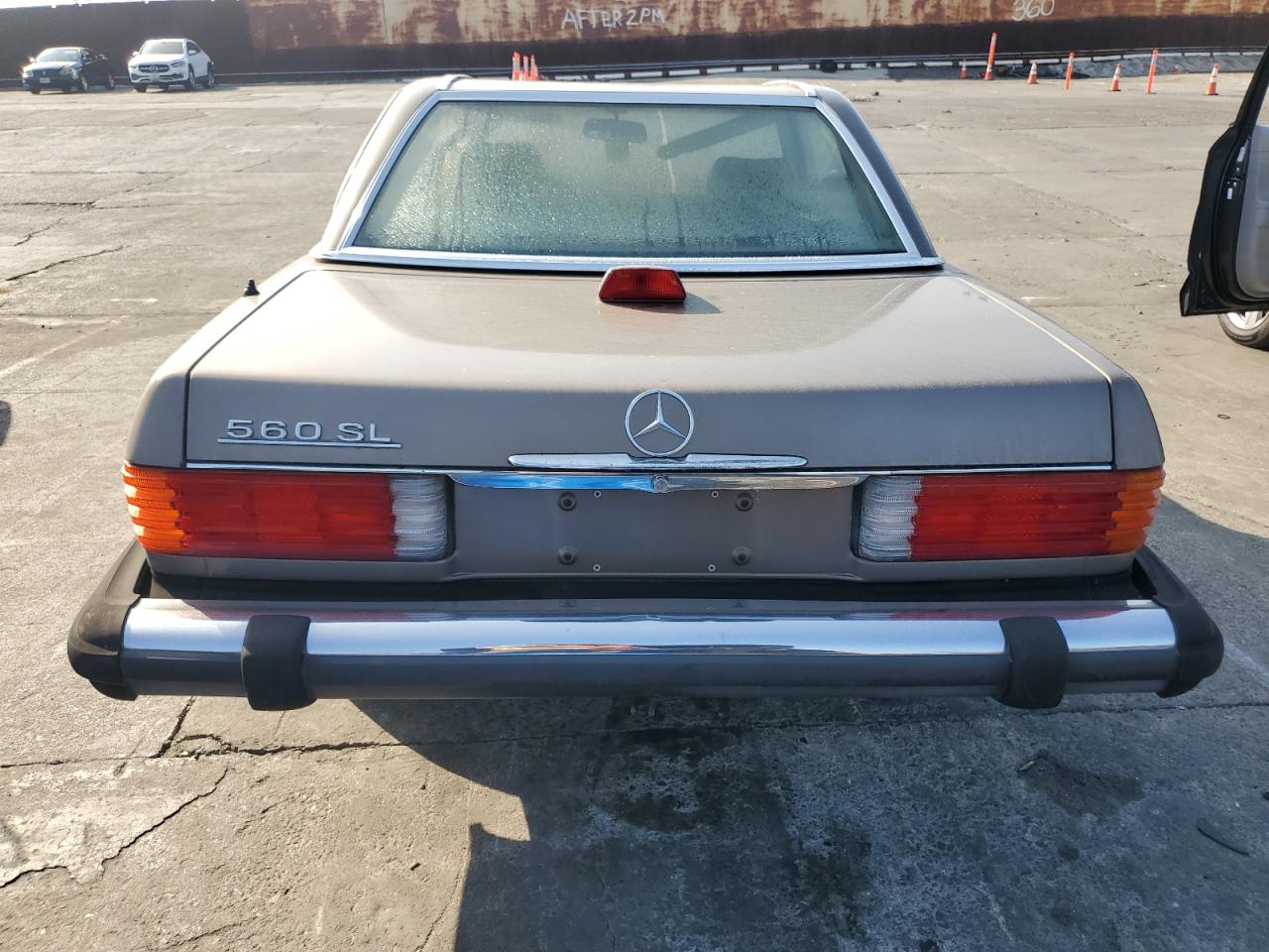 1987 Mercedes-benz 560 Sl Gold vin: WDBBA48D6HA072040