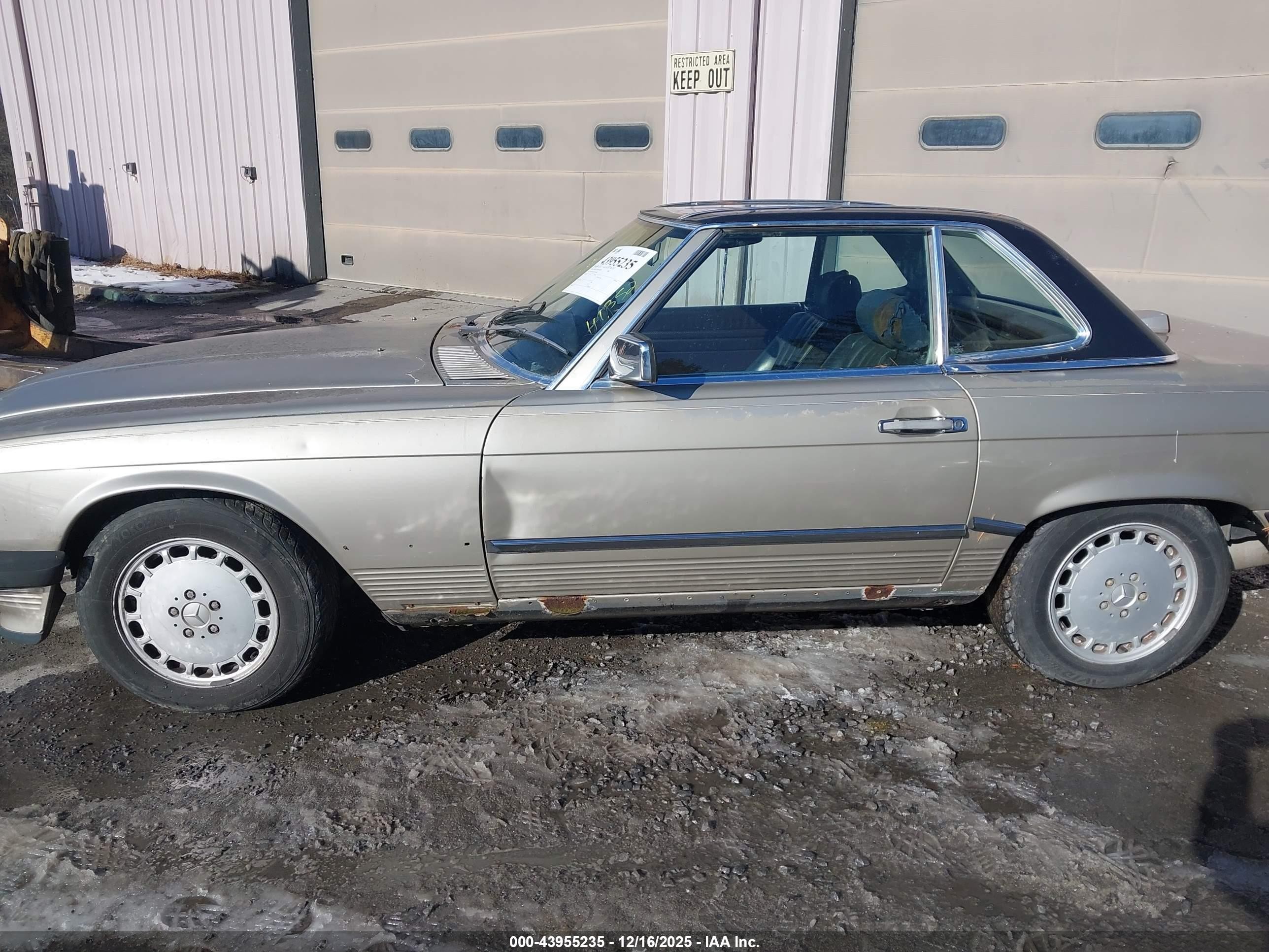 1986 Mercedes-benz 560 Sl Gray vin: WDBBA48D7GA038848