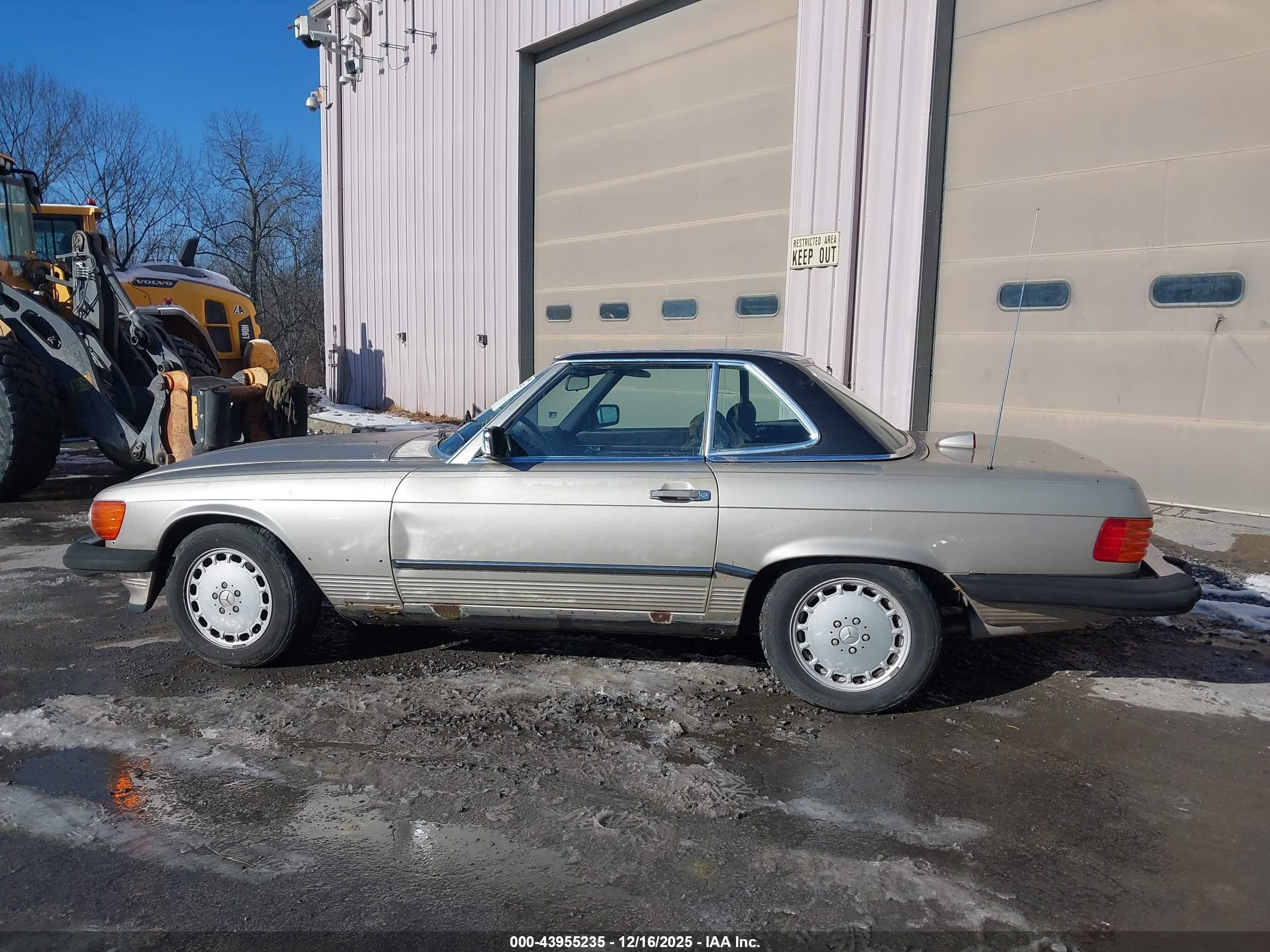 1986 Mercedes-benz 560 Sl Gray vin: WDBBA48D7GA038848